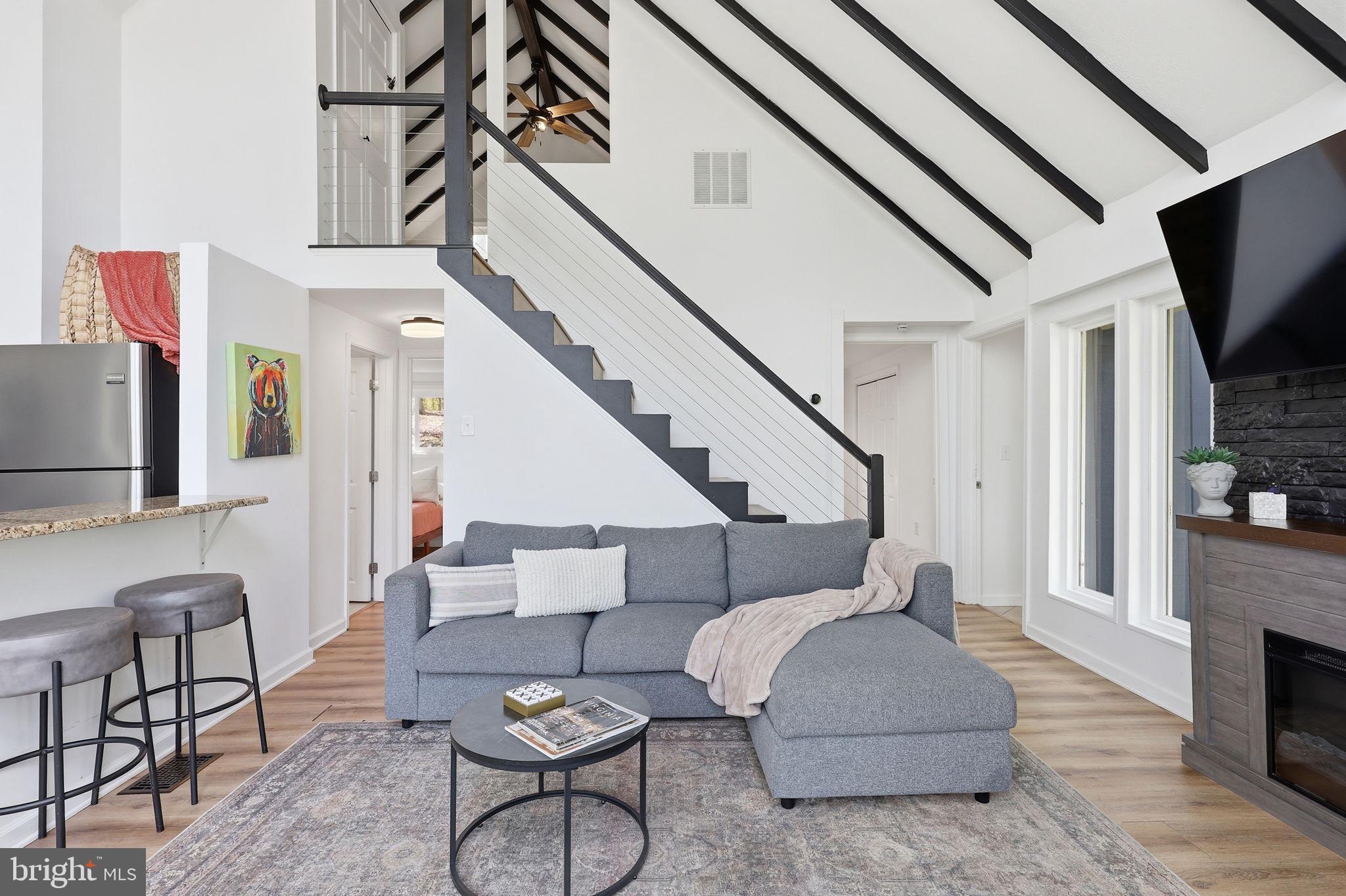 ASPEN HILL FARMS - Residential