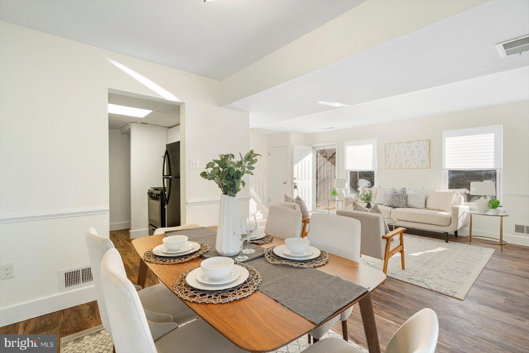 KINGS COURT - Residential