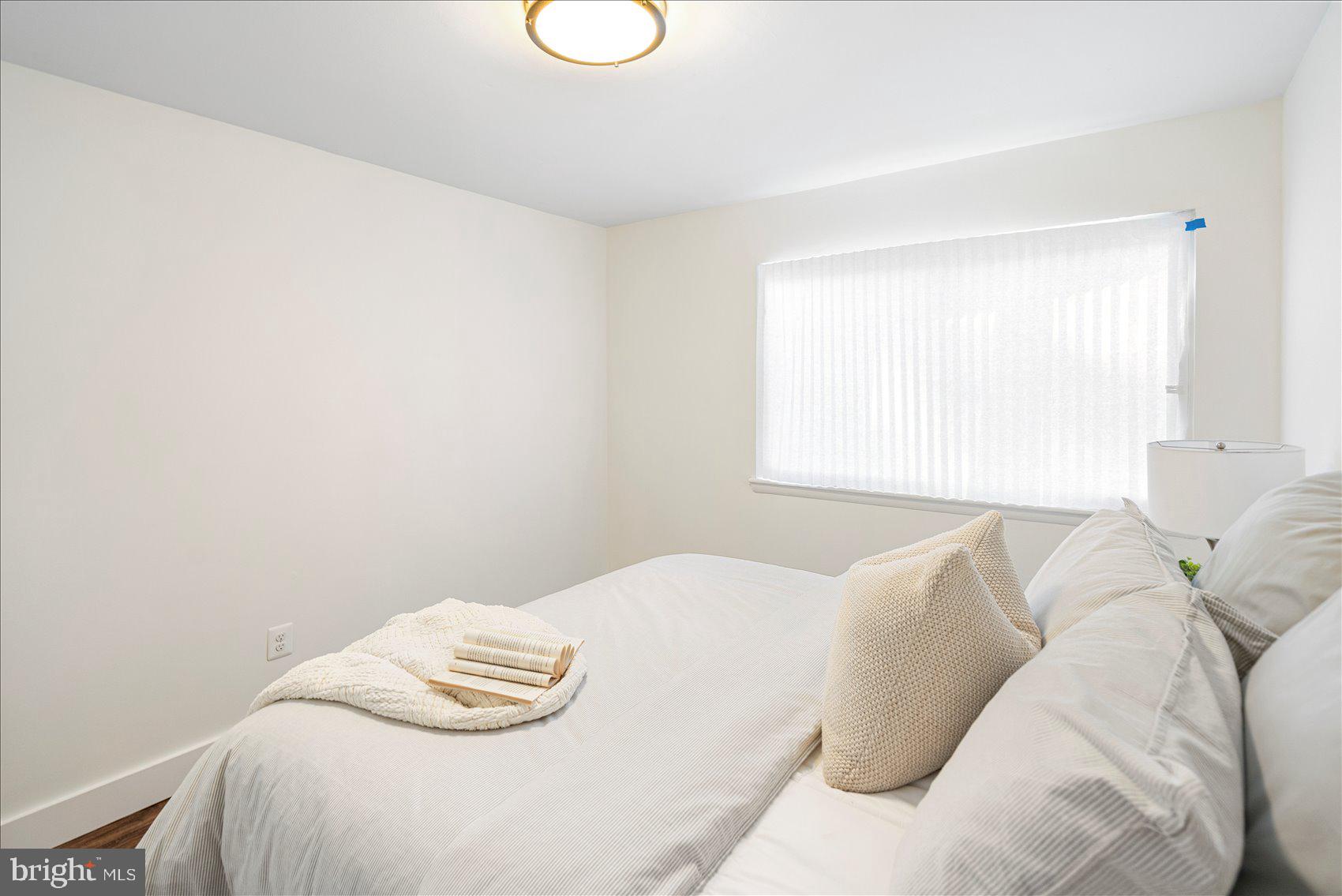 KINGS COURT - Residential