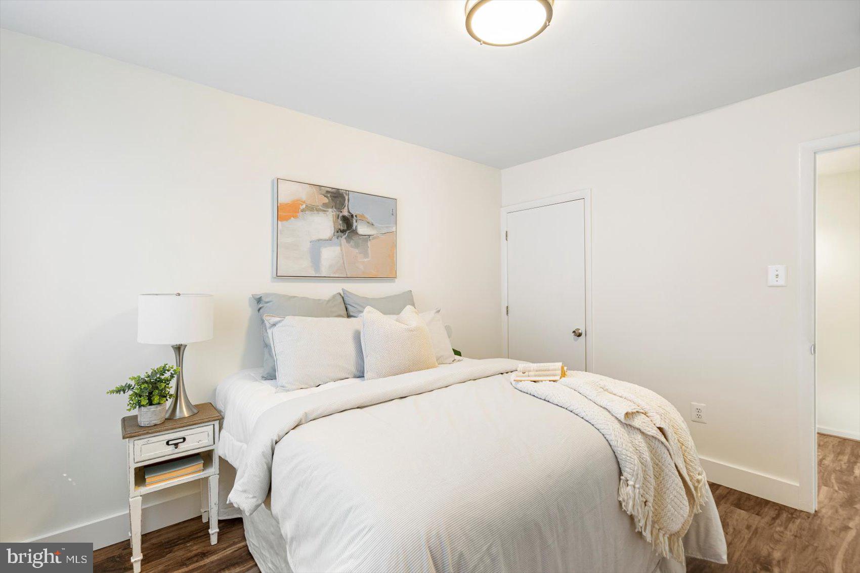 KINGS COURT - Residential