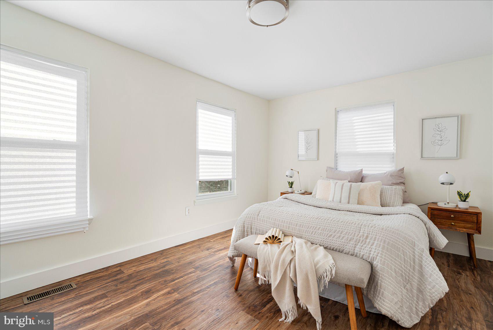 KINGS COURT - Residential