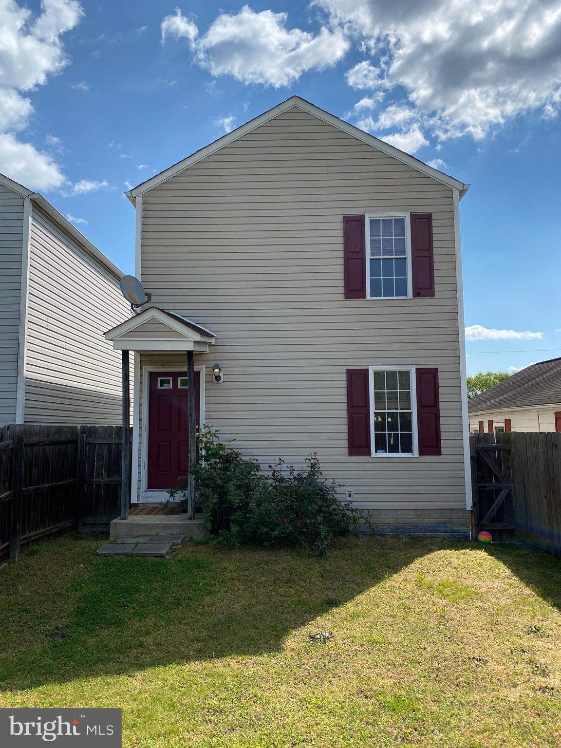 DOWNTOWN FREDERICKSBURG - Residential Lease