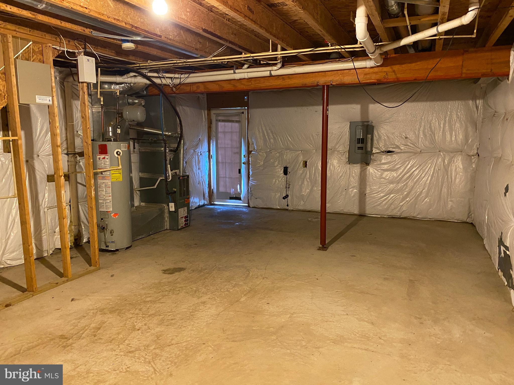 DOWNTOWN FREDERICKSBURG - Residential Lease