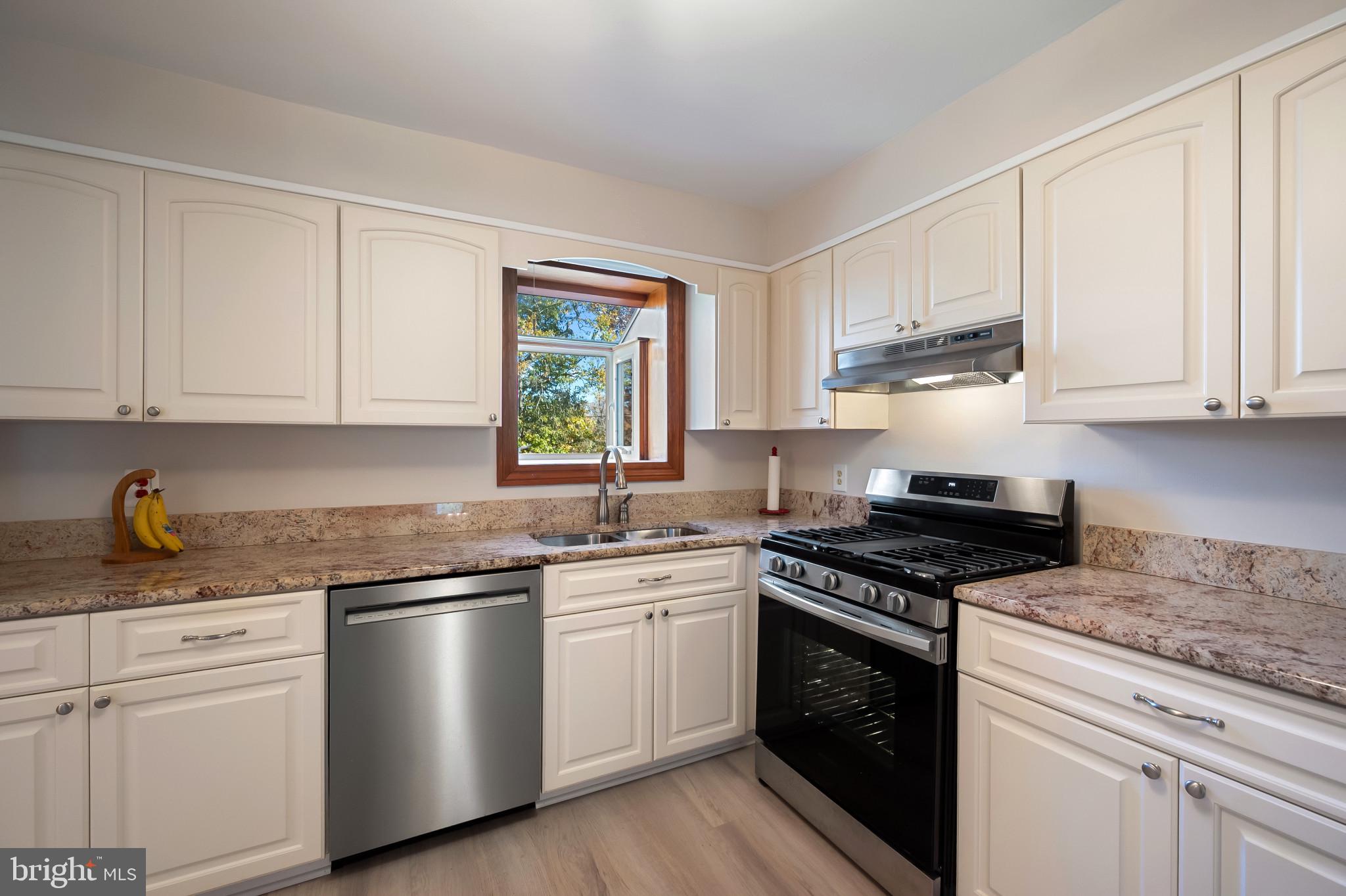 ALLVIEW ESTATES - Residential