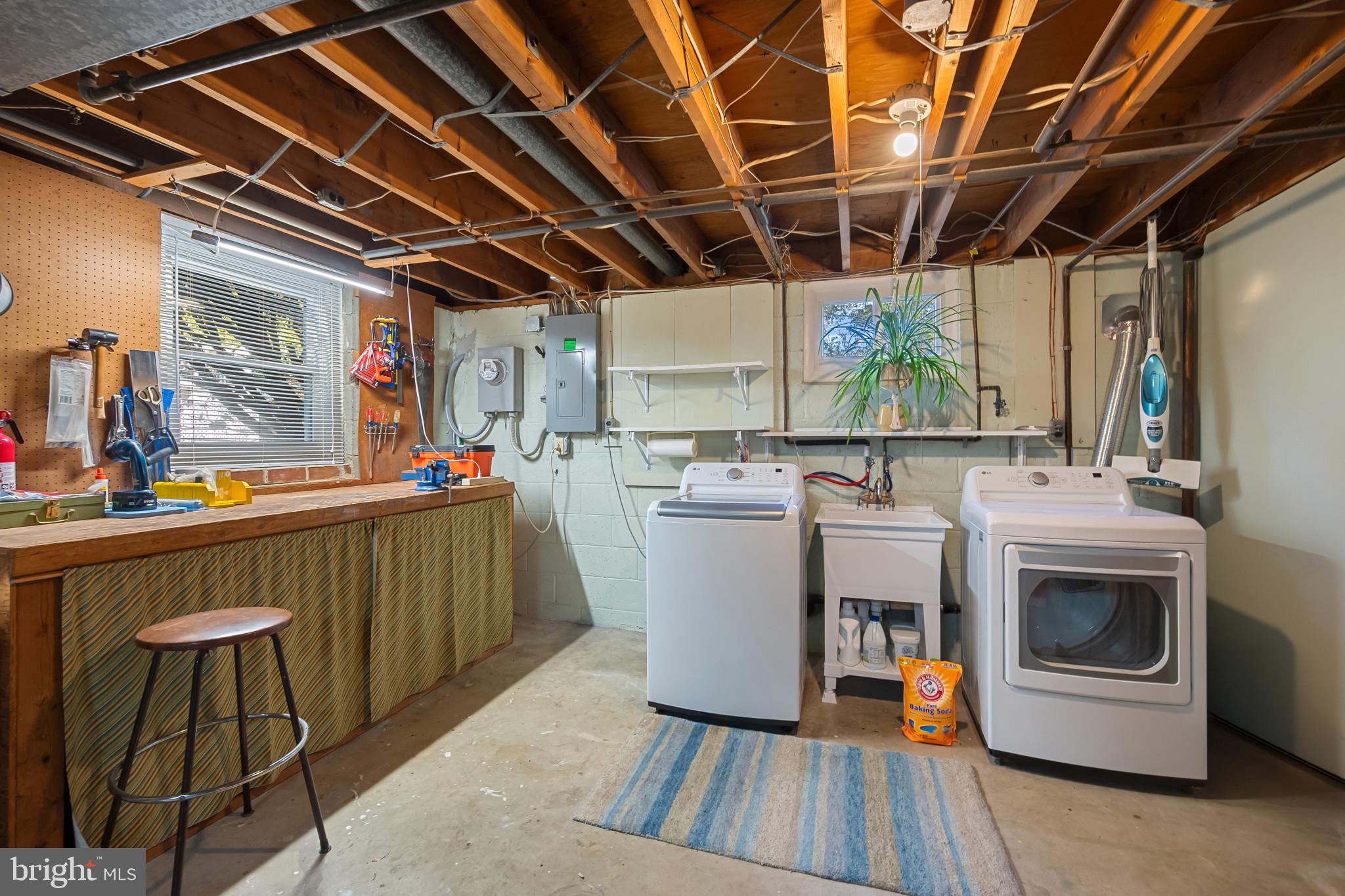 ALLVIEW ESTATES - Residential