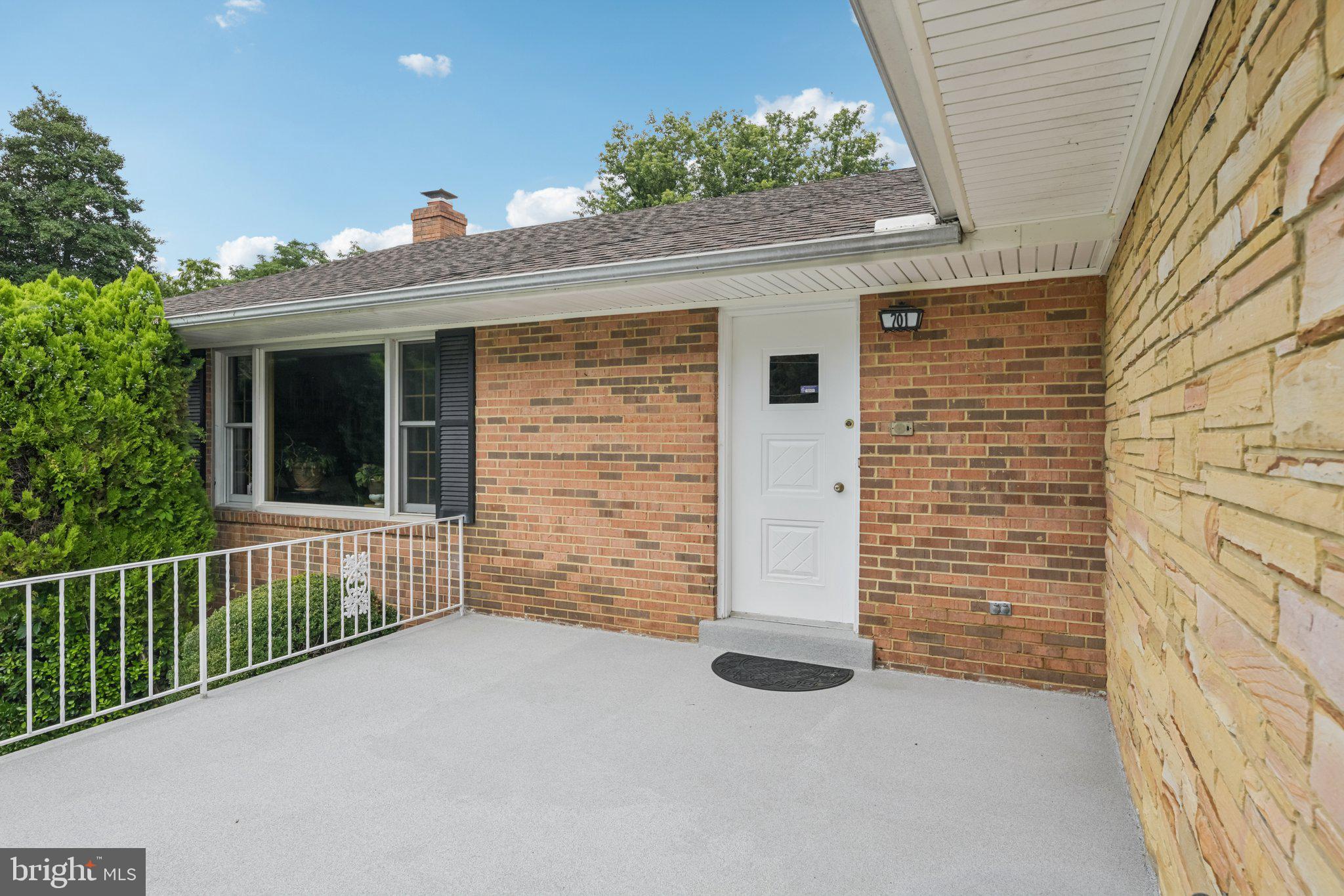 701 ROSIER ROAD