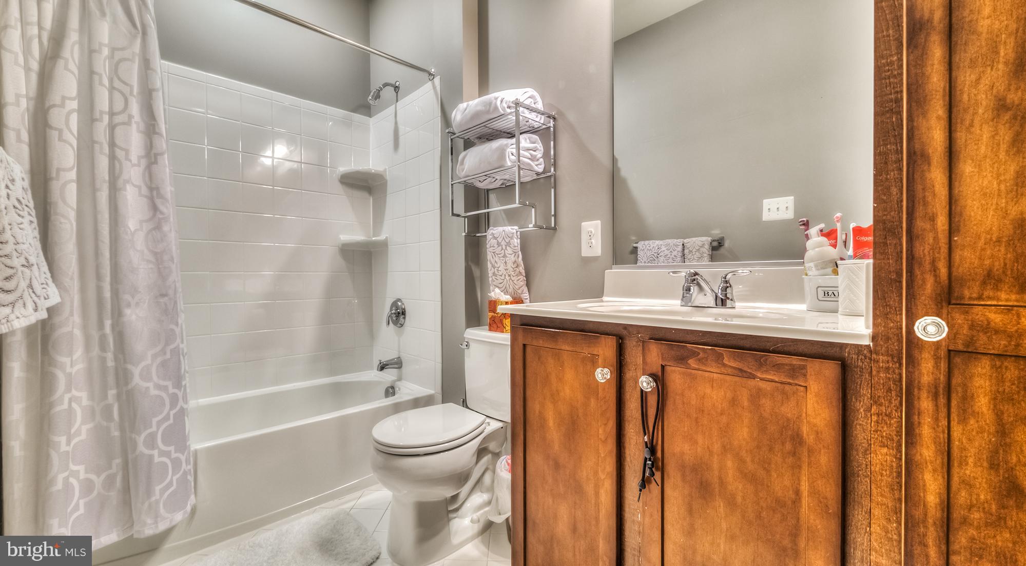 SHIPLEYS GRANT - Residential Lease