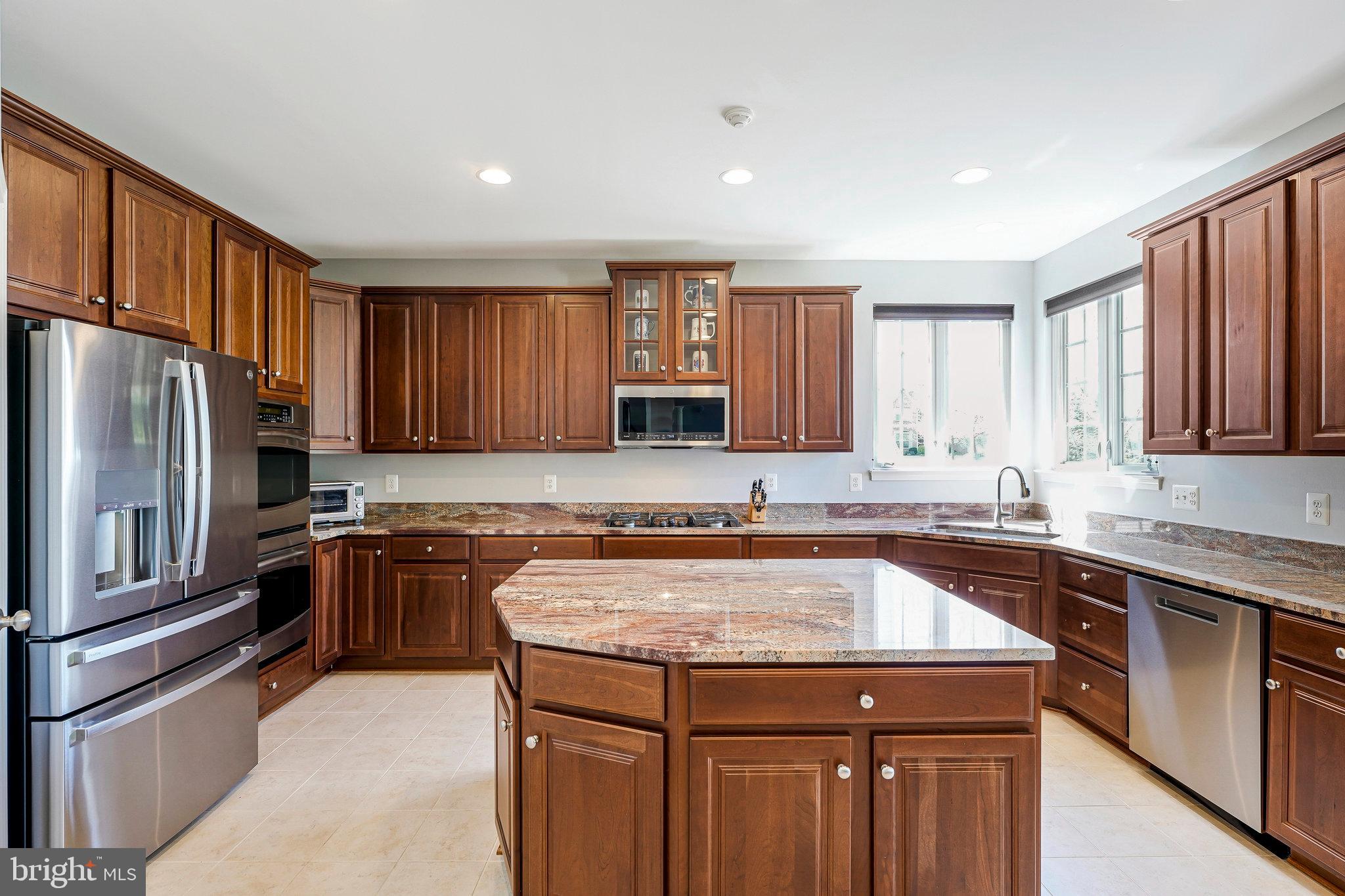 41664 SWEET MADELINE COURT