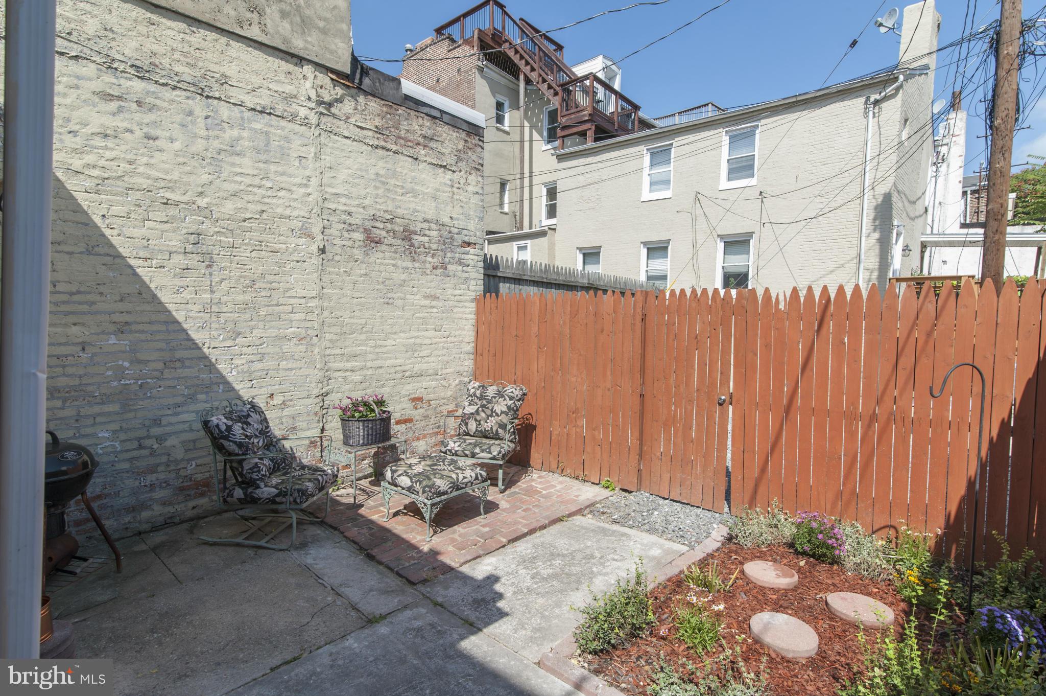 BUTCHER'S HILL - Residential