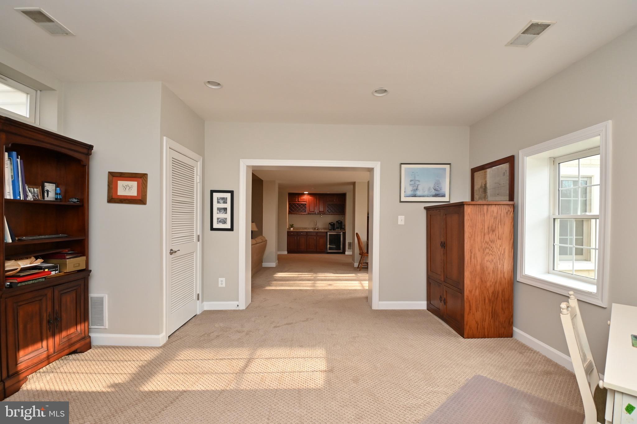 ESTATES AT ROSELAND - Residential