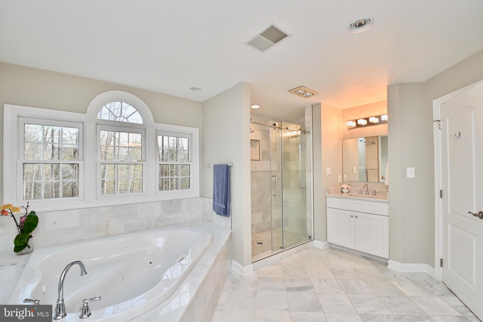 ESTATES AT ROSELAND - Residential