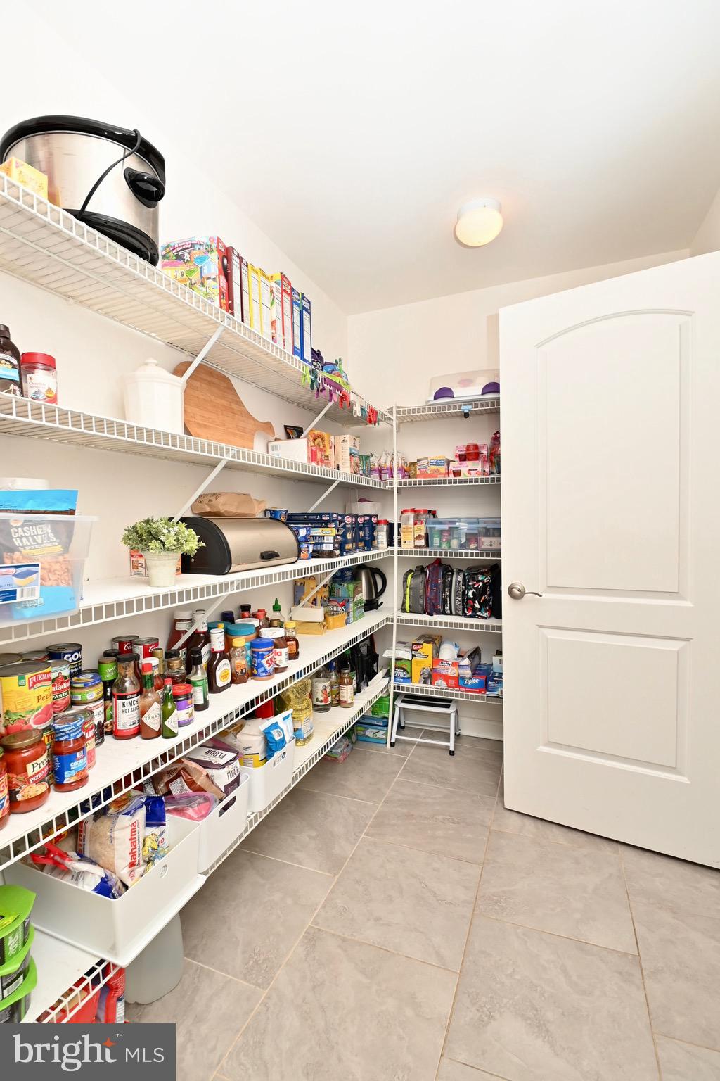 ESTATES AT ROSELAND - Residential