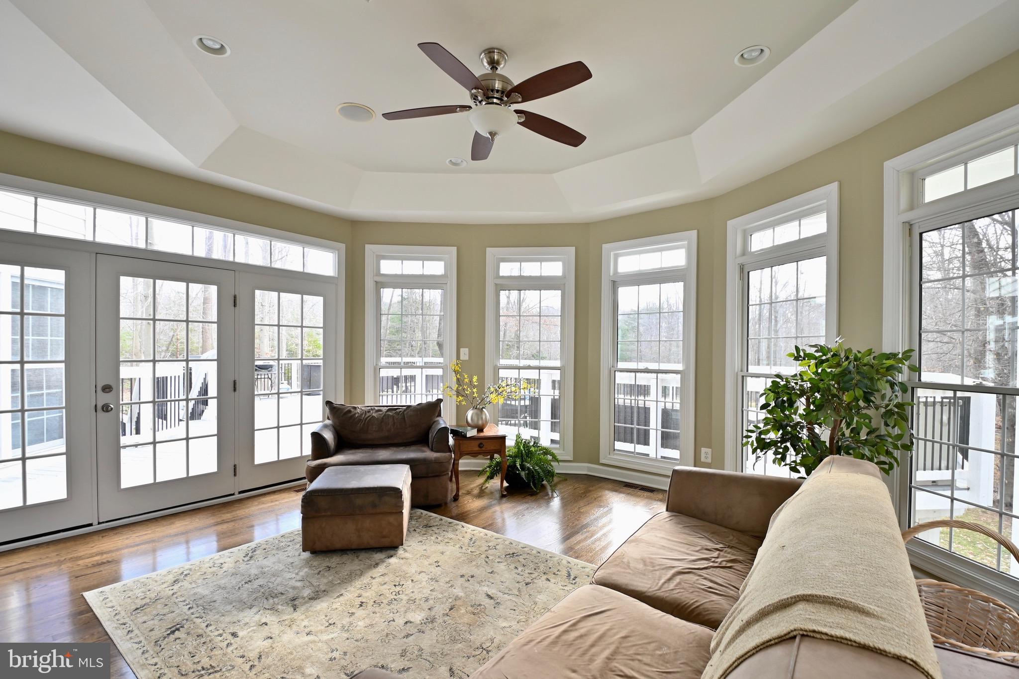 ESTATES AT ROSELAND - Residential