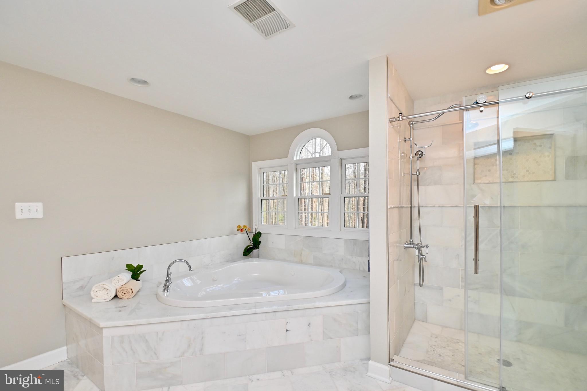 ESTATES AT ROSELAND - Residential