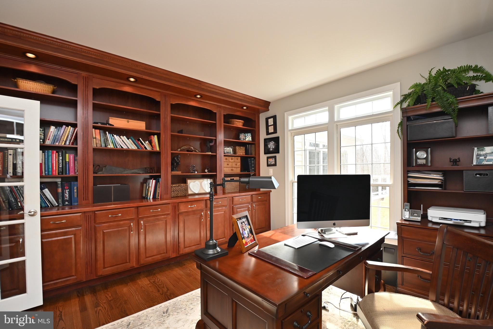 ESTATES AT ROSELAND - Residential