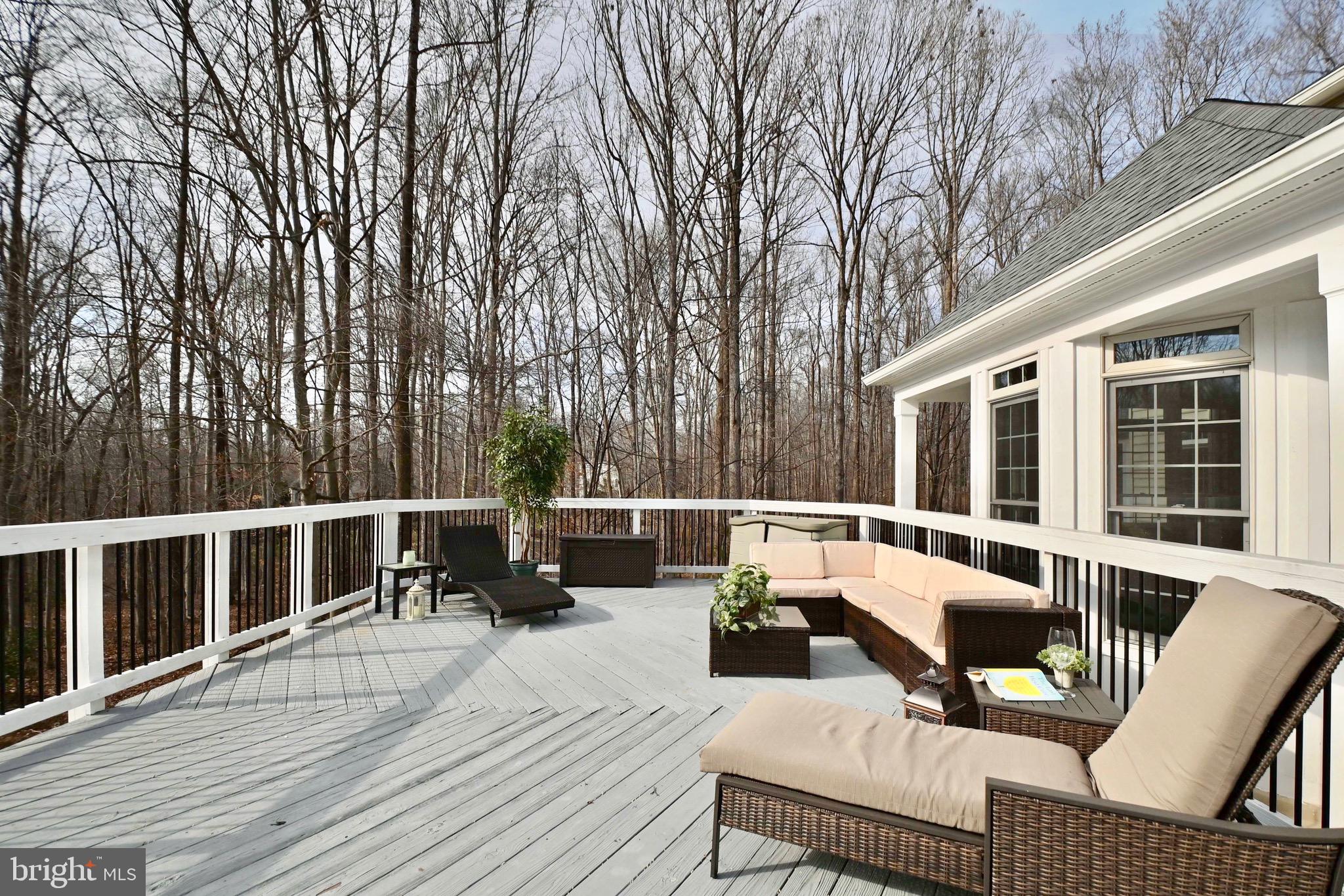 ESTATES AT ROSELAND - Residential