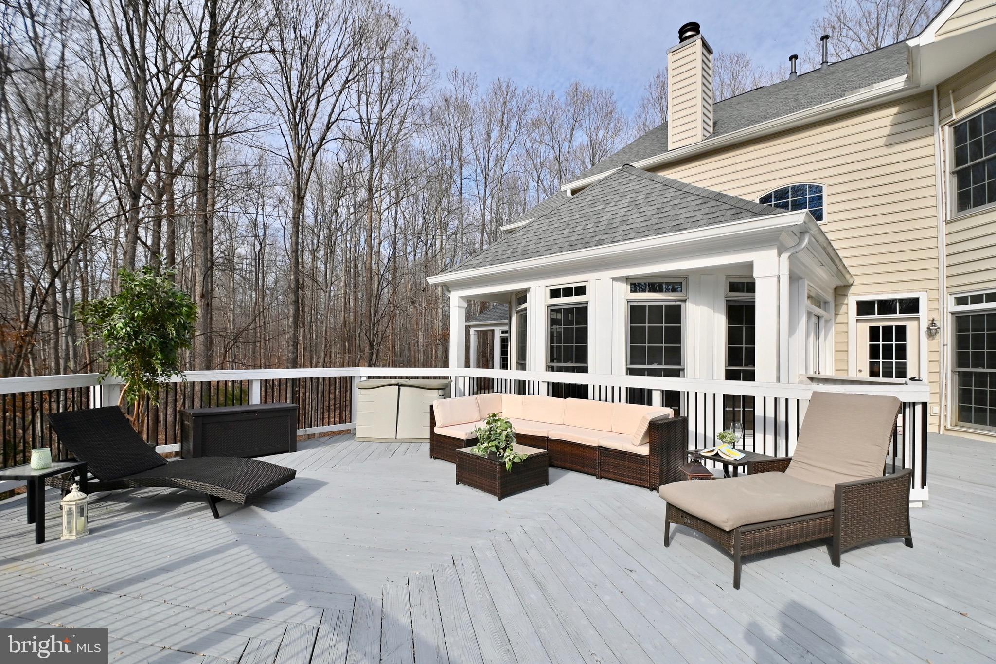 ESTATES AT ROSELAND - Residential