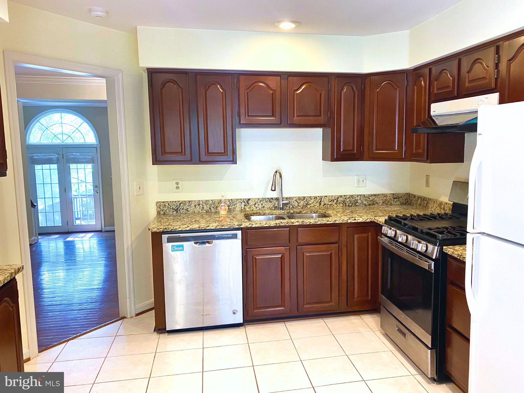 COURTHOUSE STATION - Residential Lease