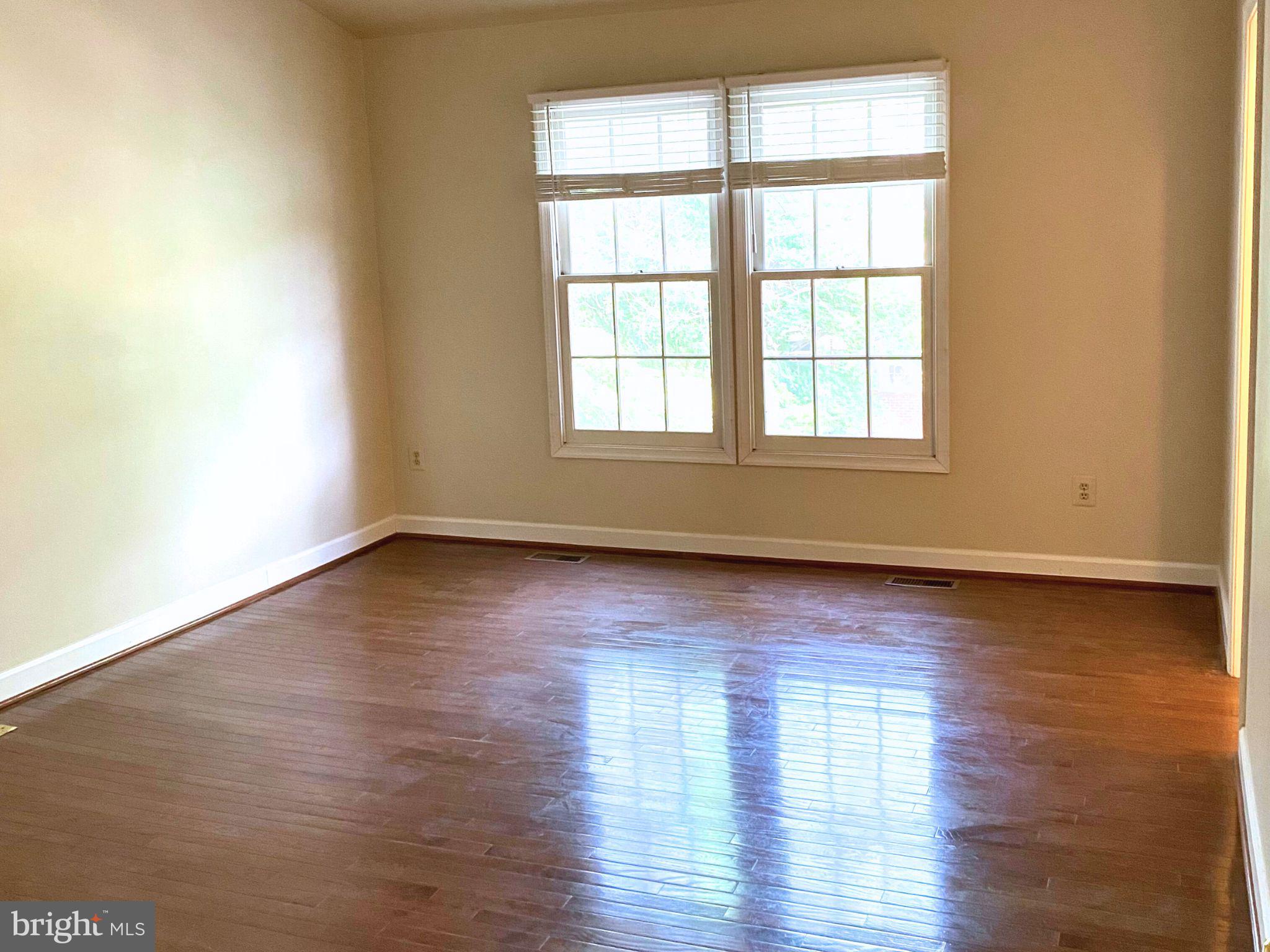 COURTHOUSE STATION - Residential Lease