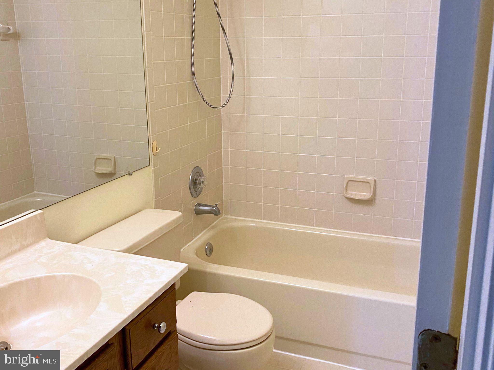 COURTHOUSE STATION - Residential Lease