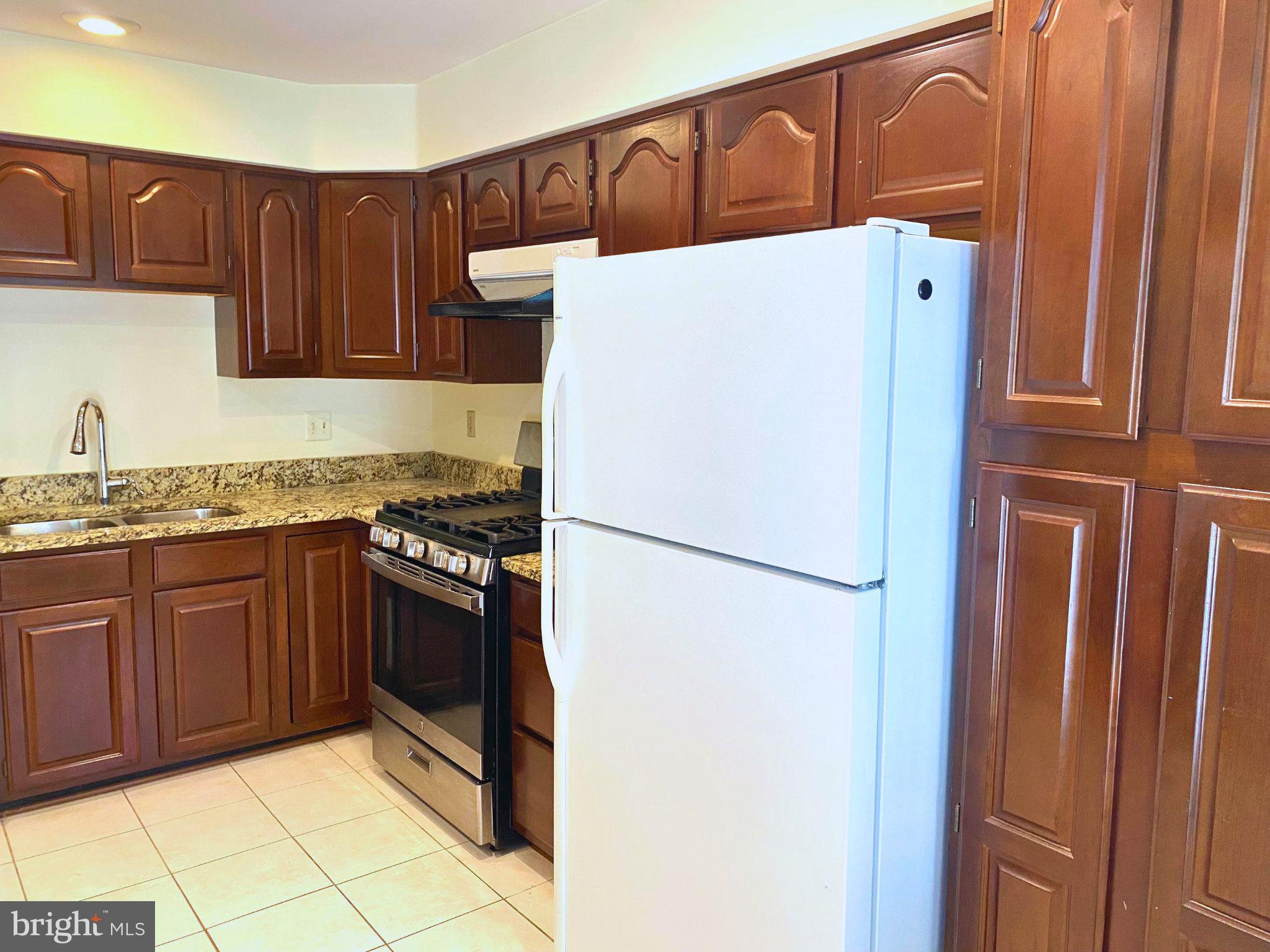 COURTHOUSE STATION - Residential Lease