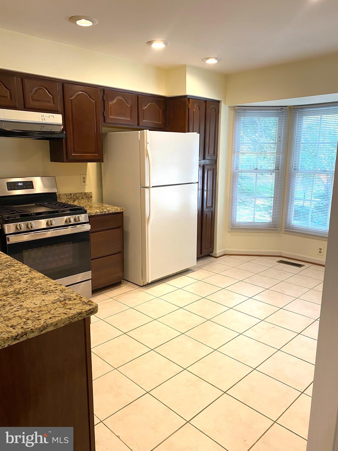 COURTHOUSE STATION - Residential Lease