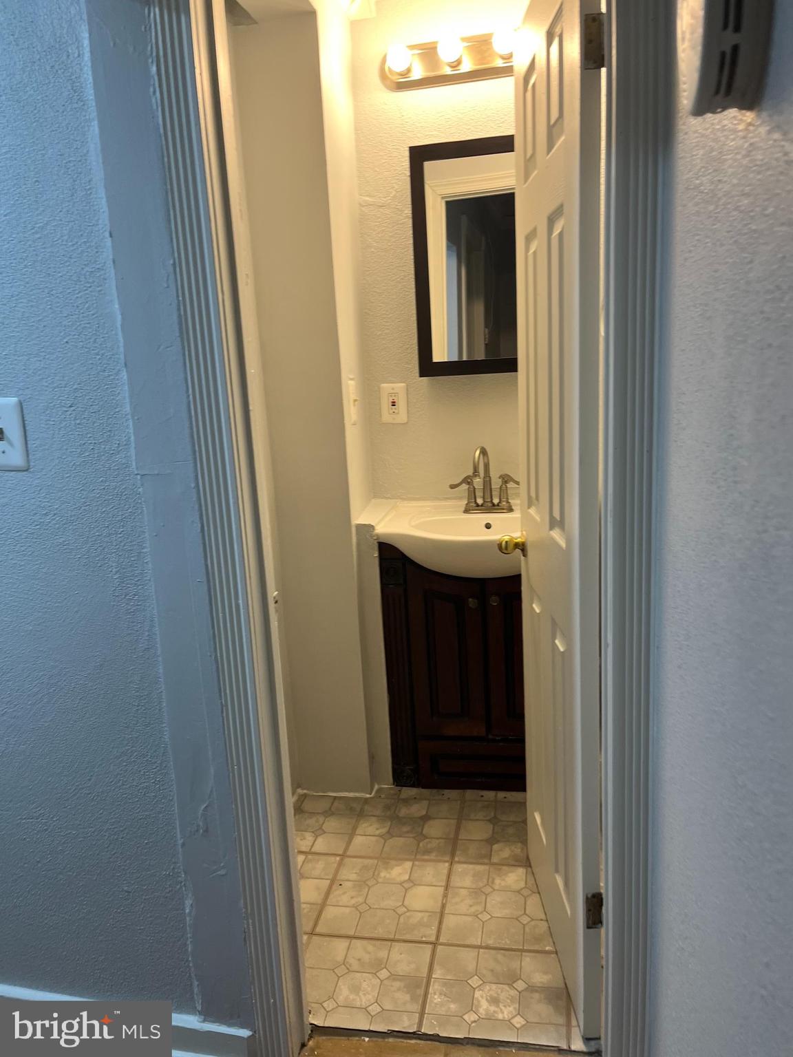 MOUNT VERNON PLACE HISTORIC DISTRICT - Residential Lease