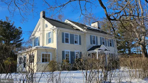 223 Penn Rocky Hill, Pennington, NJ MLS: NJME2072444