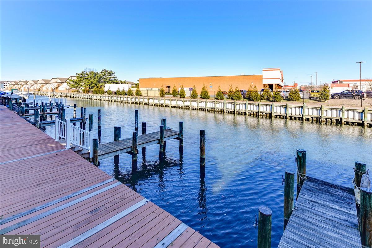 CAINE HARBOR MILE - Residential