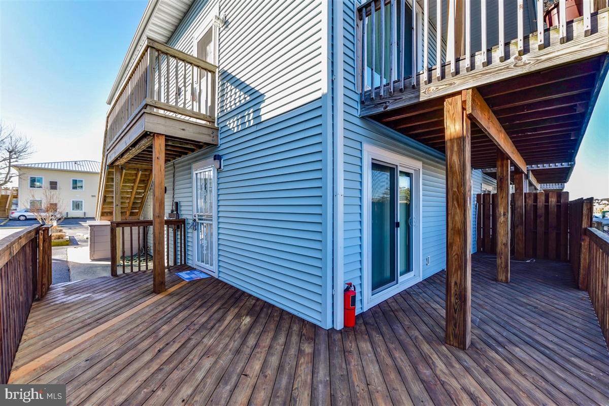 CAINE HARBOR MILE - Residential