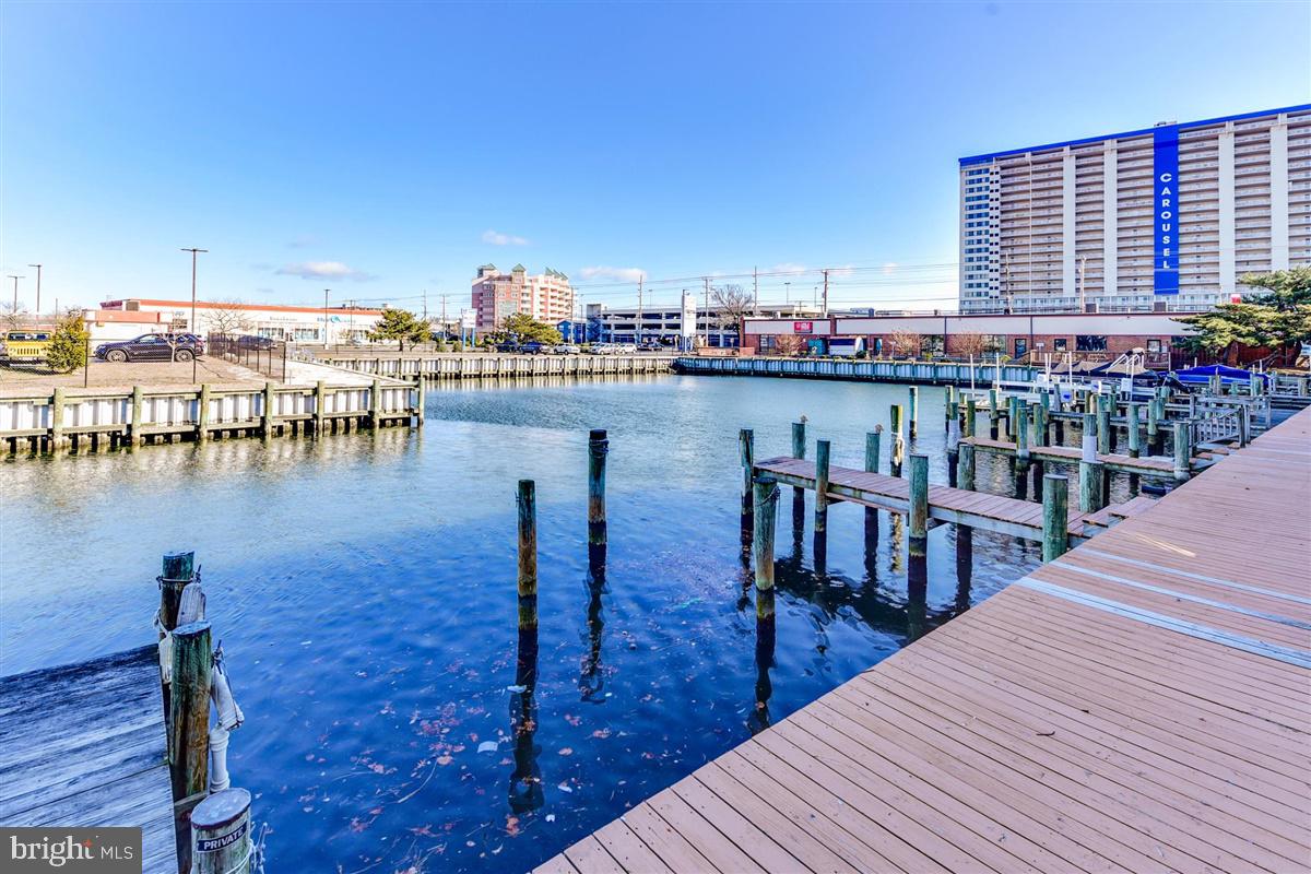 CAINE HARBOR MILE - Residential