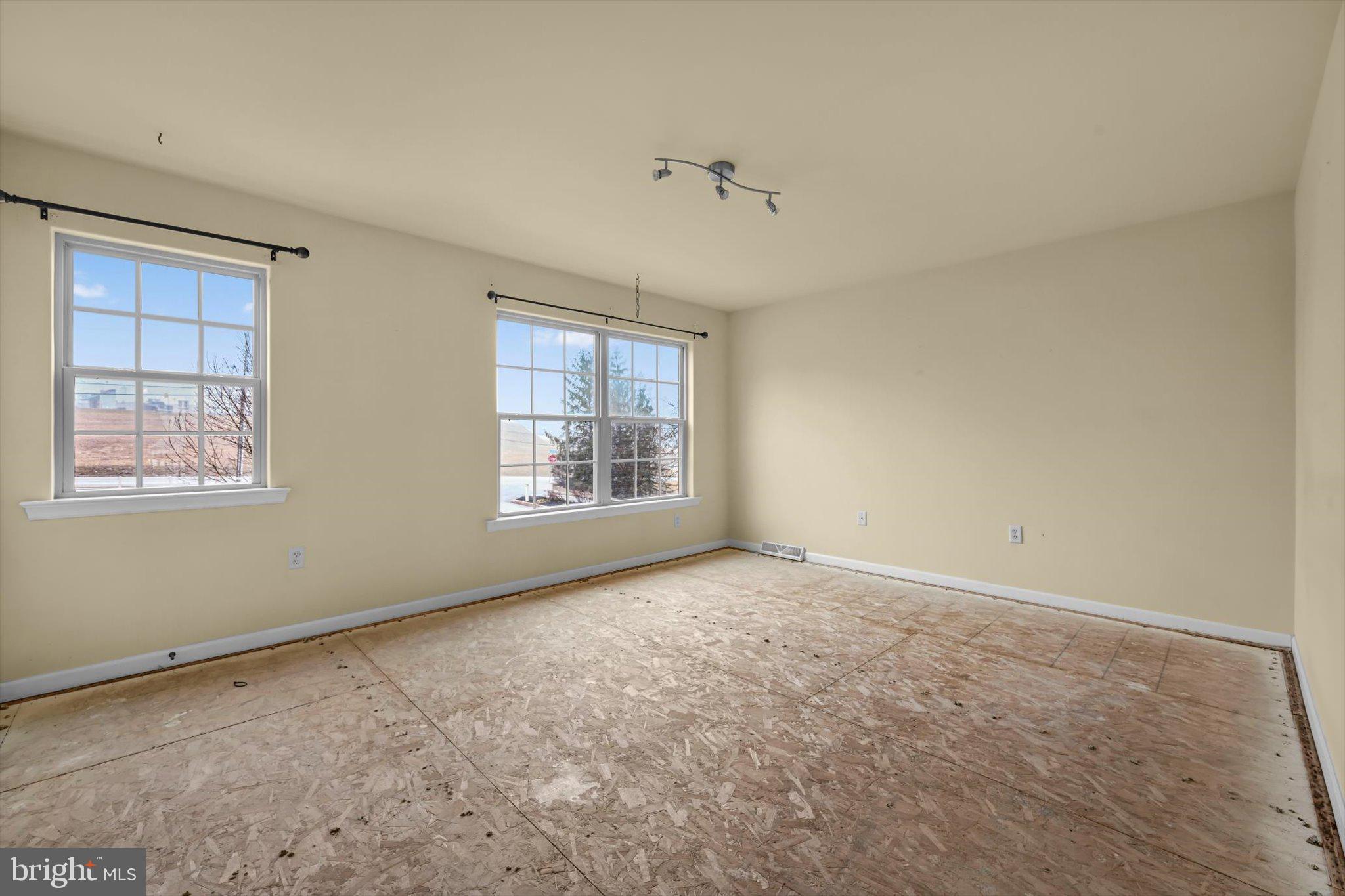 CARRINGTON CROSSING - Residential