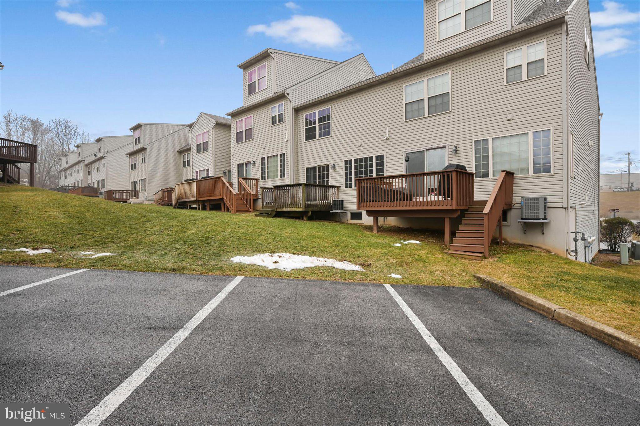 CARRINGTON CROSSING - Residential