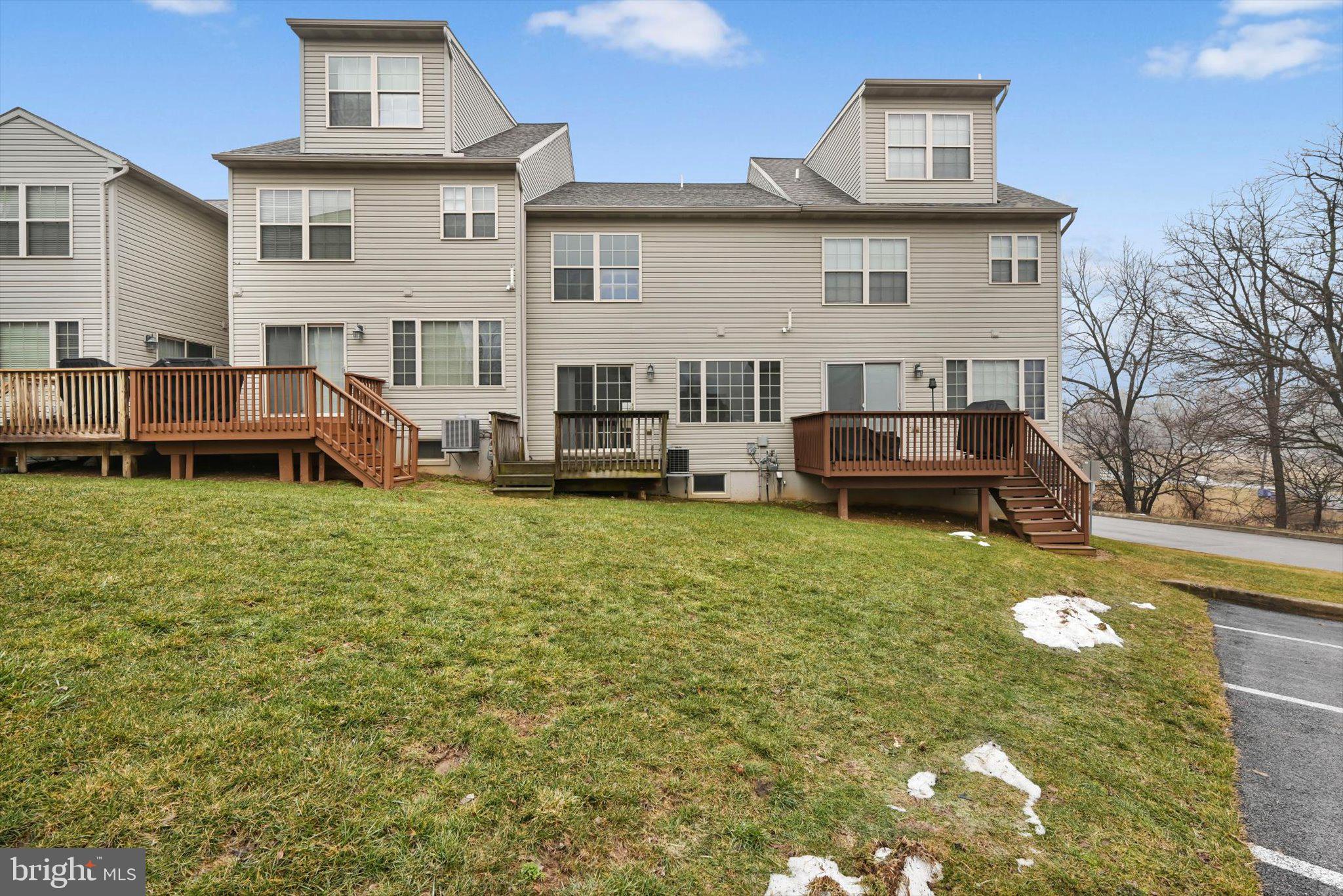 CARRINGTON CROSSING - Residential