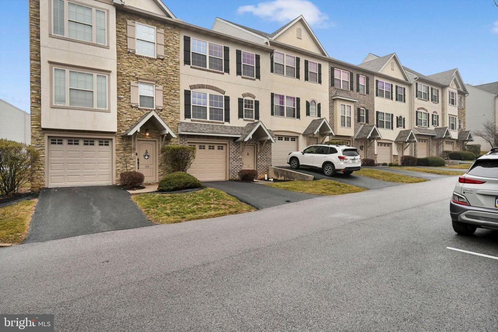Photo of 110 Valley Drive #110, RED LION, PA 17356 (MLS # PAYK2098490)