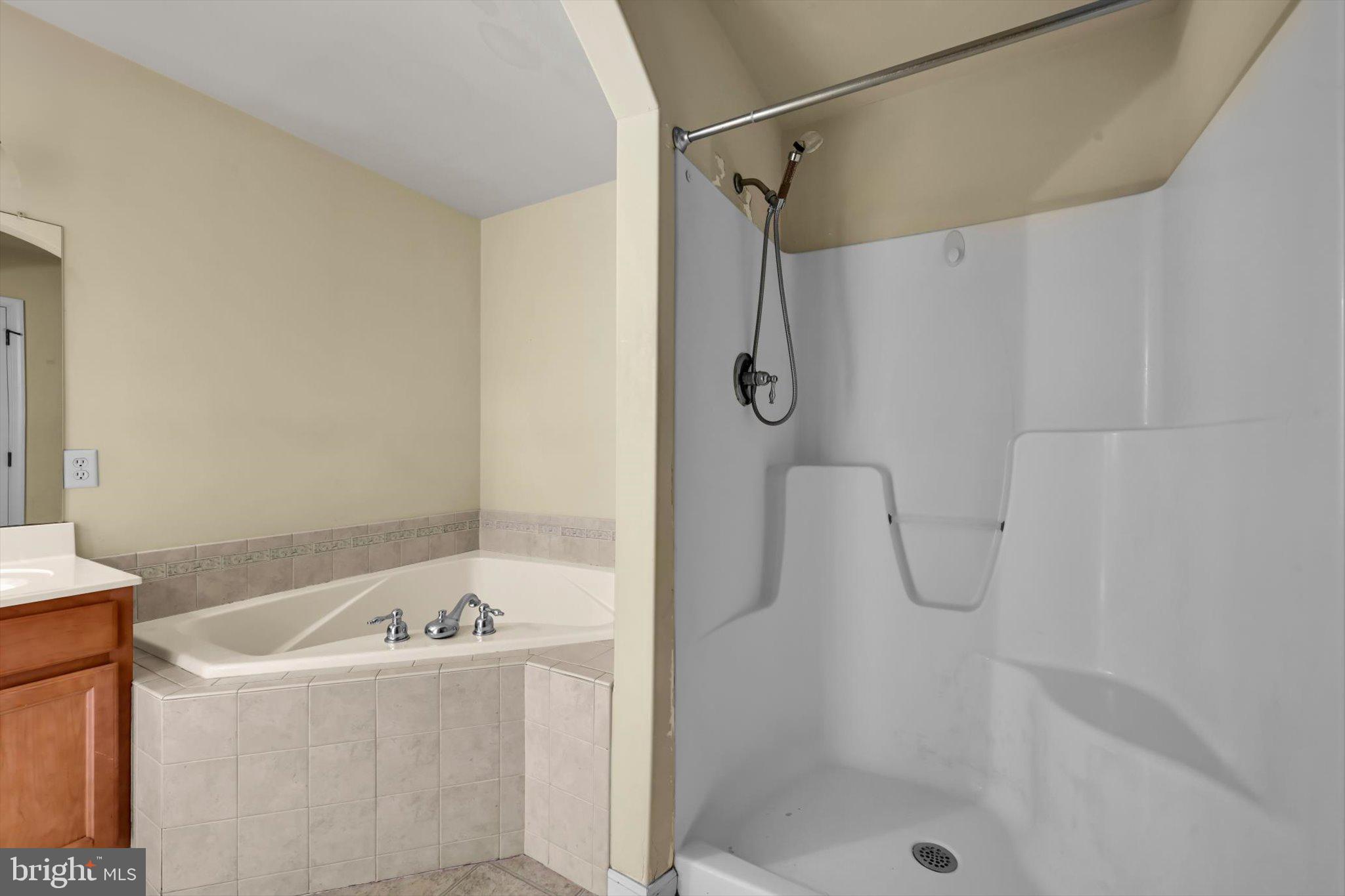 CARRINGTON CROSSING - Residential