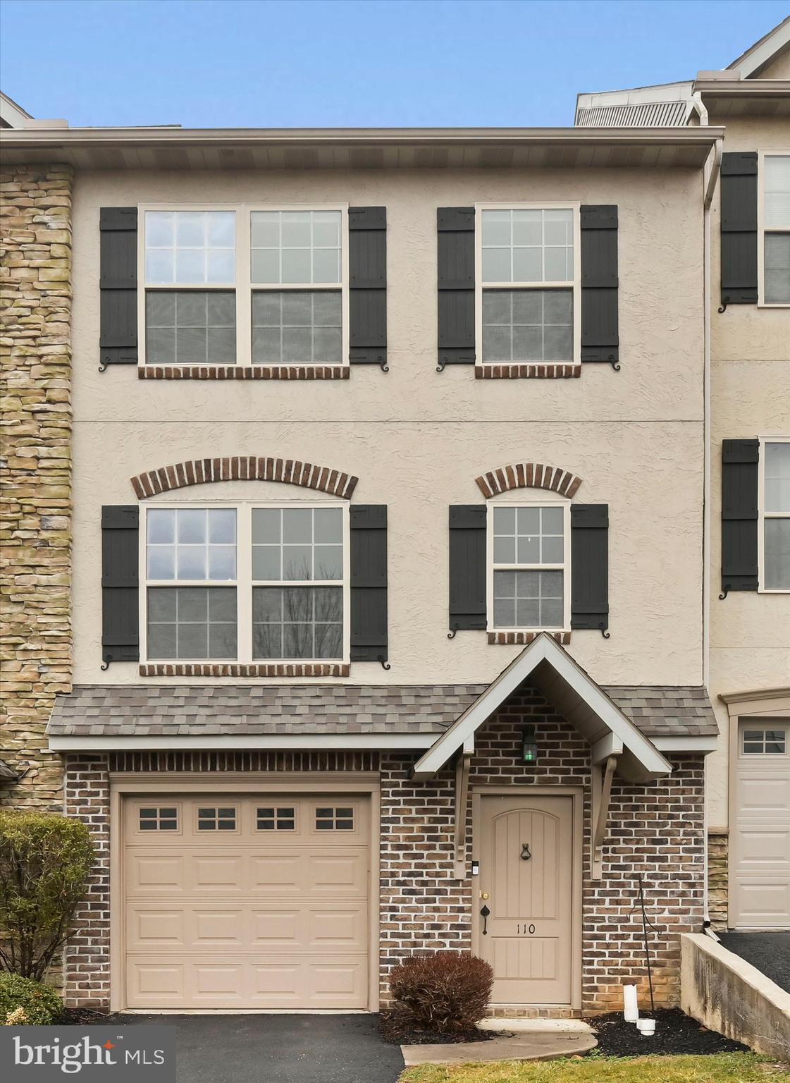 CARRINGTON CROSSING - Residential