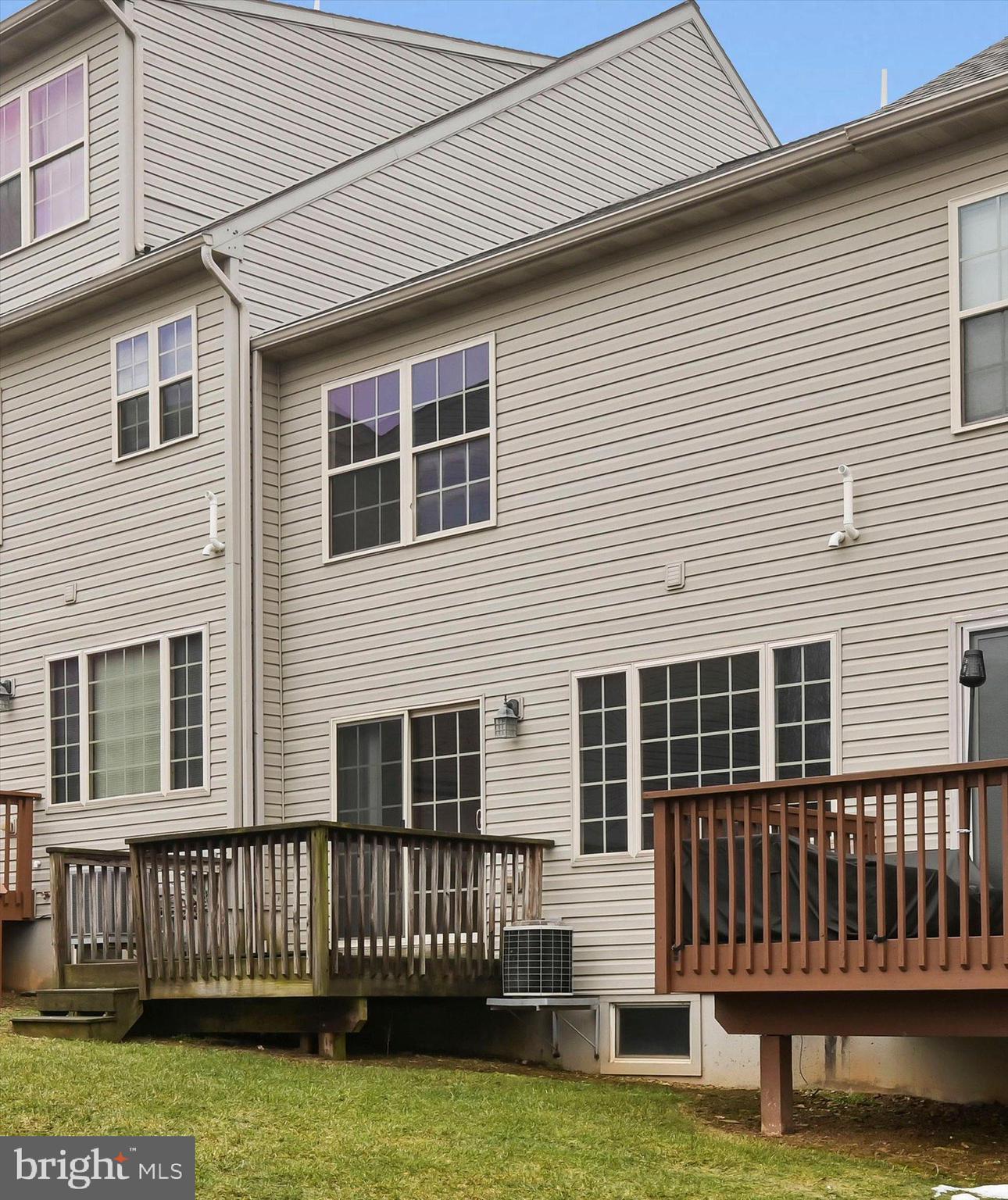 CARRINGTON CROSSING - Residential