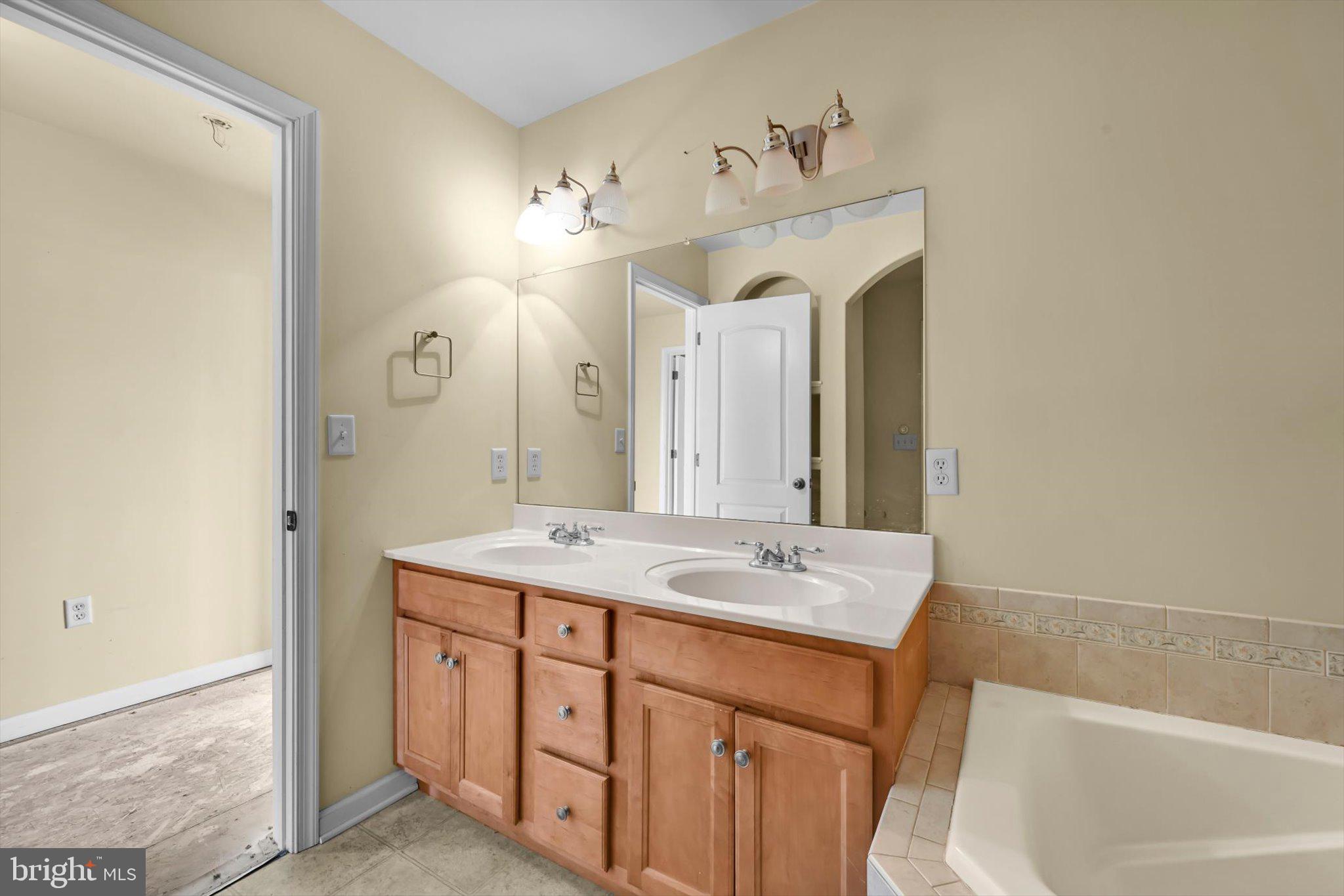 CARRINGTON CROSSING - Residential