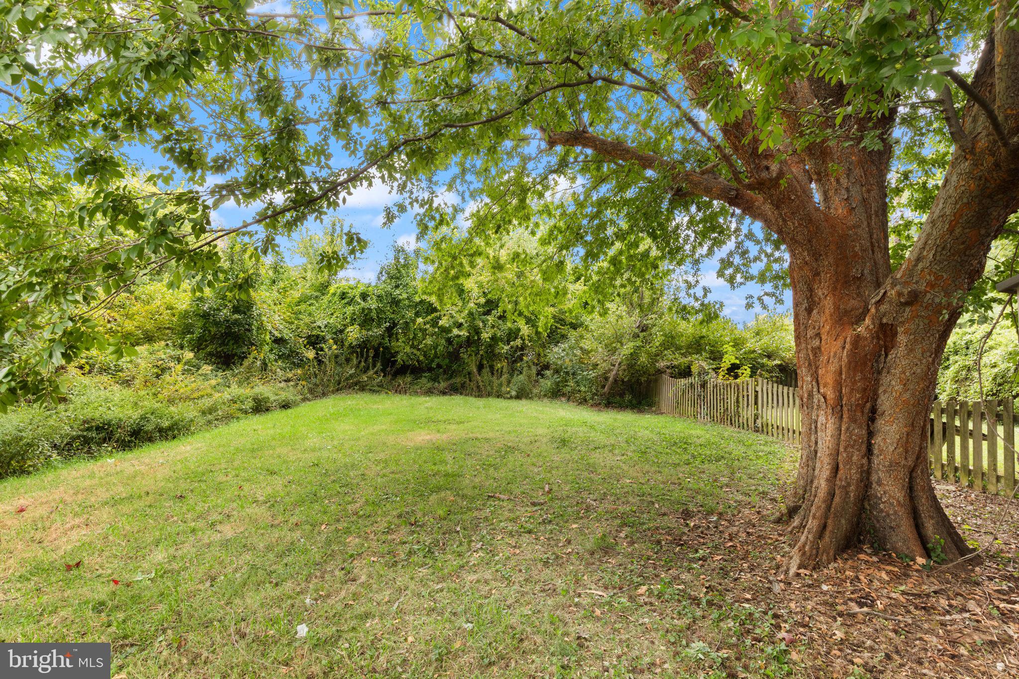 300 OAKWAY COURT
