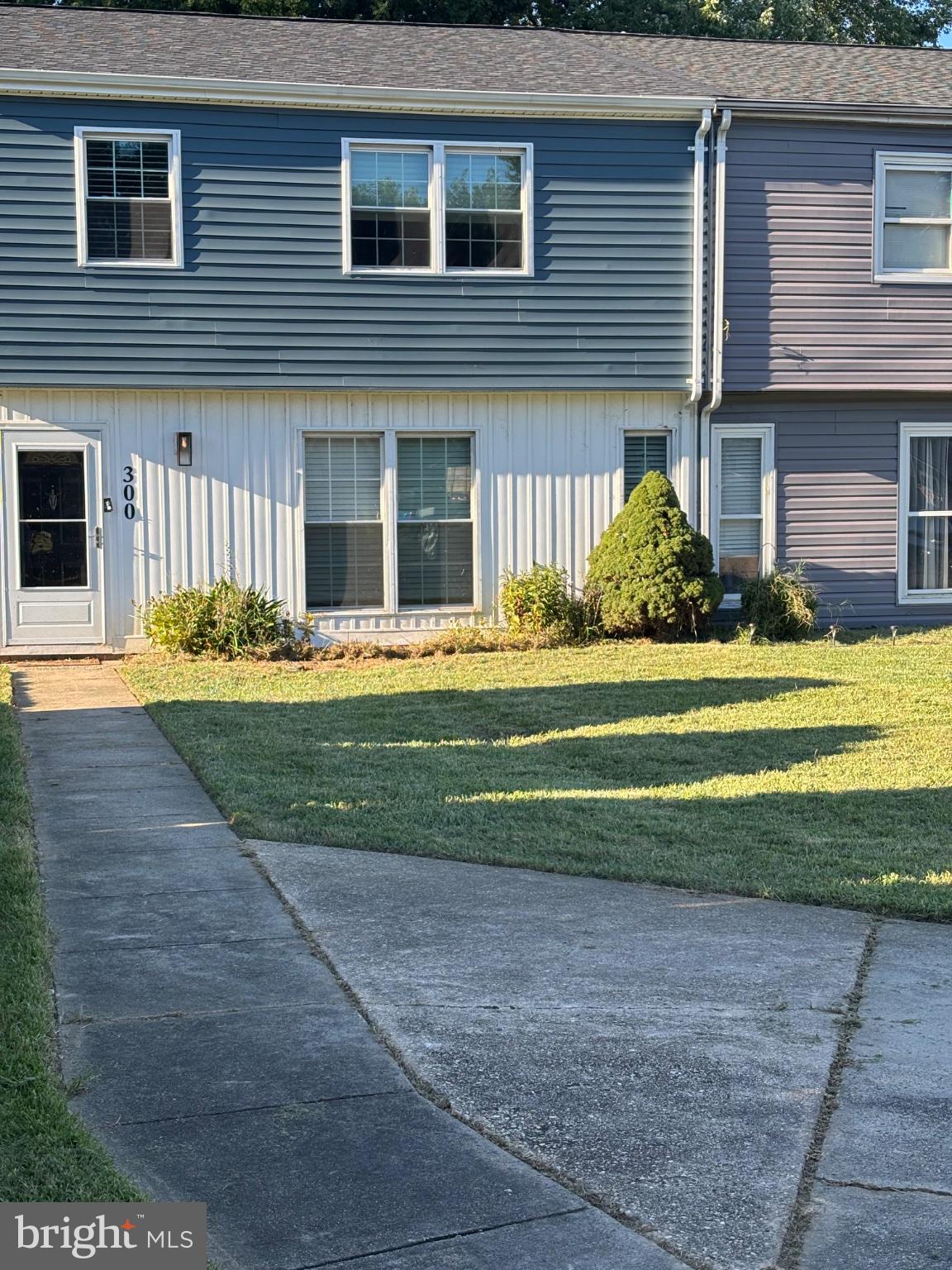 300 OAKWAY COURT