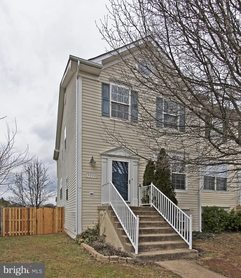 WELLINGTON/CLOVERHILL - Residential