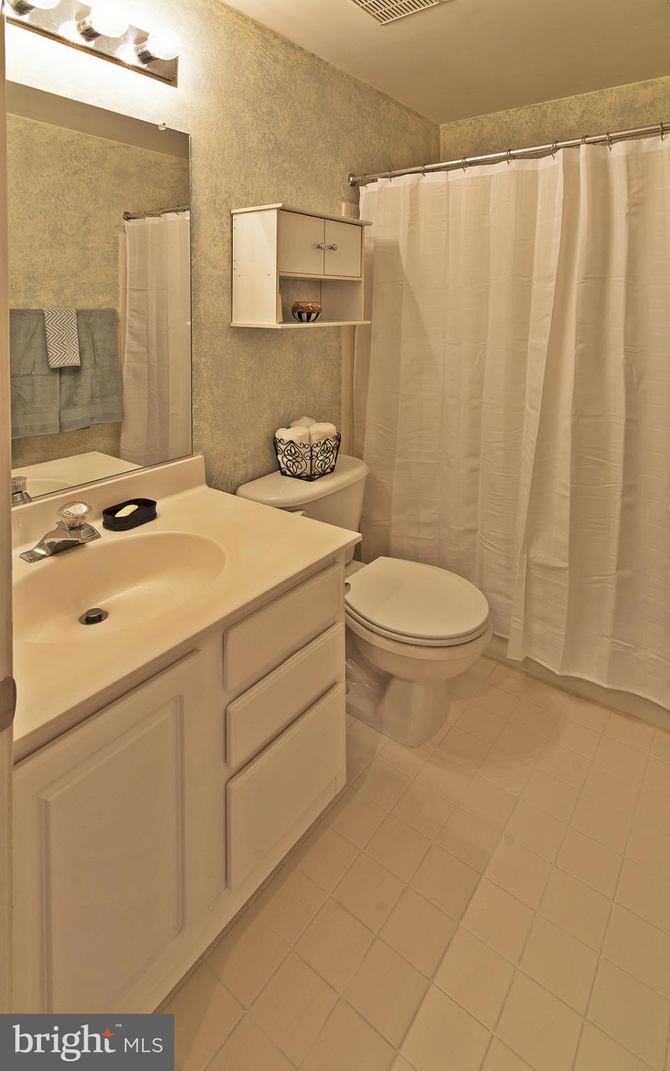 WELLINGTON/CLOVERHILL - Residential