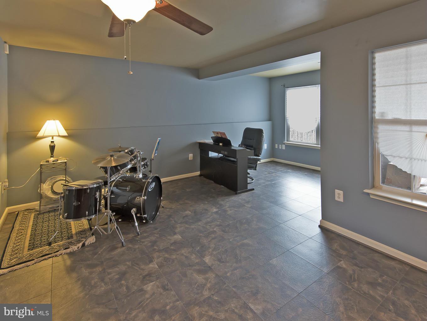 WELLINGTON/CLOVERHILL - Residential