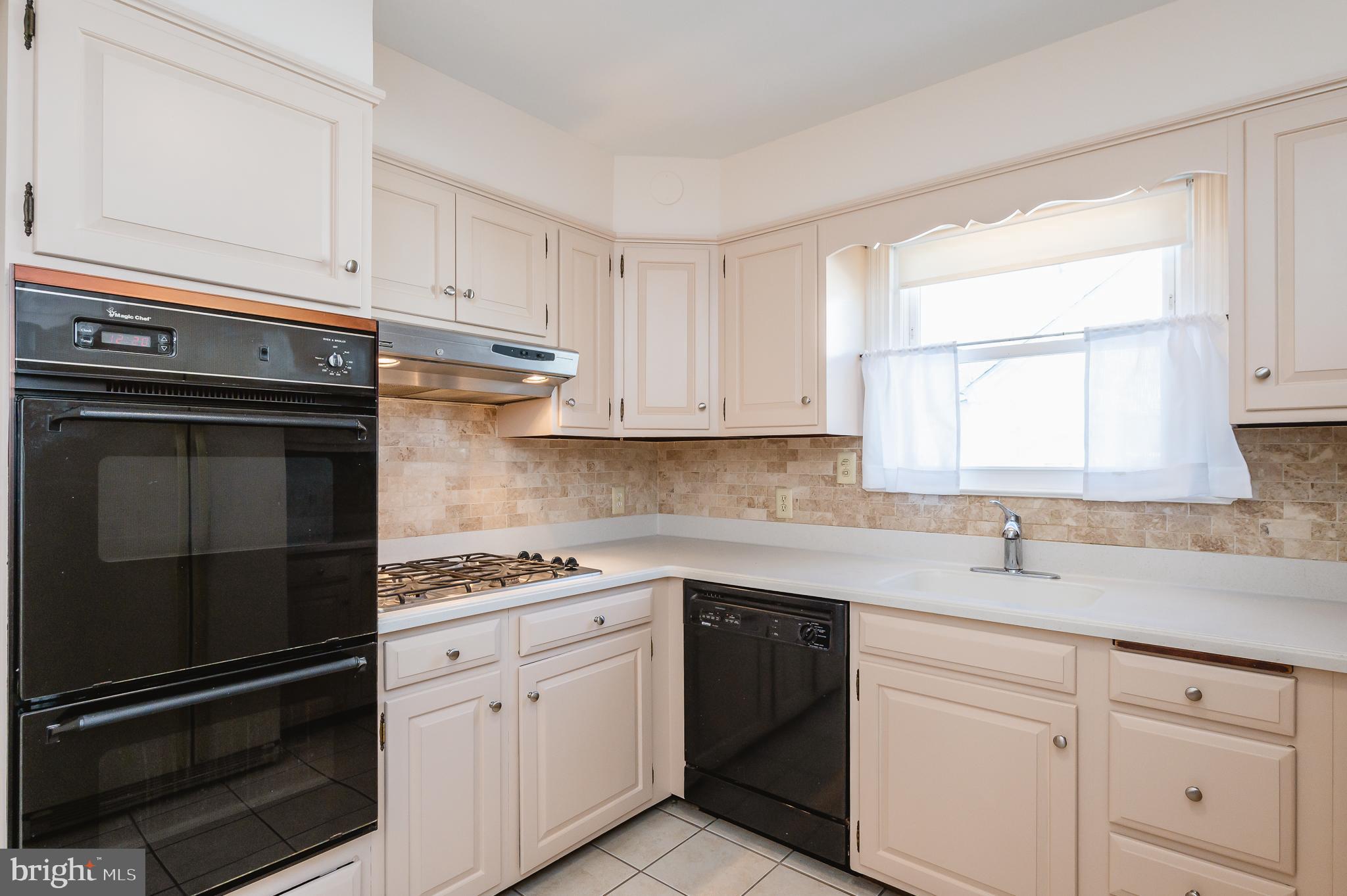 HILLSIDE PARK - Residential