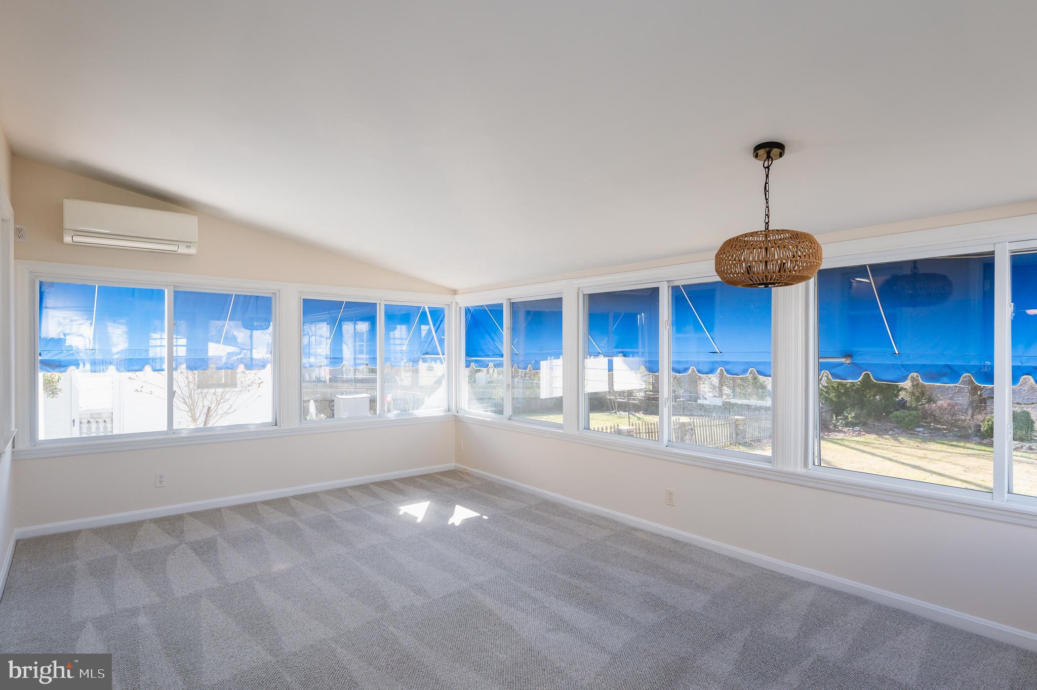 HILLSIDE PARK - Residential