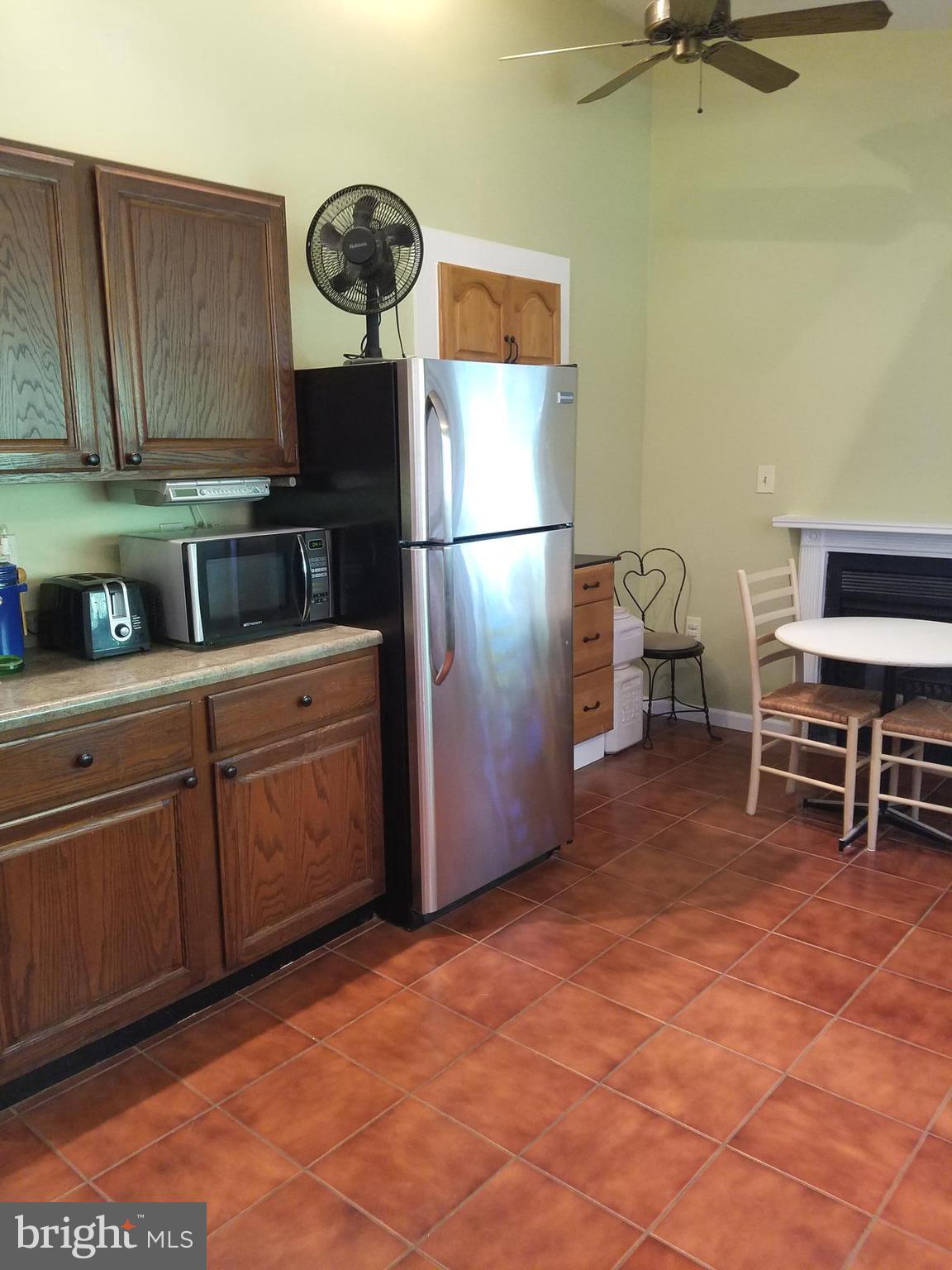 KNOLLWOOD - Residential