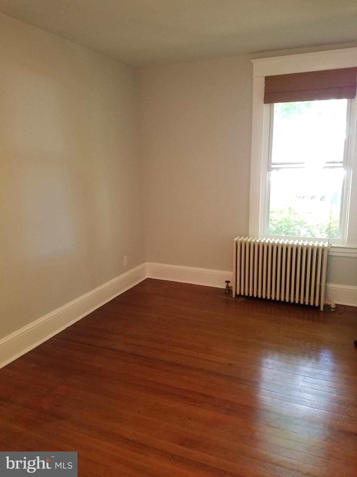 KNOLLWOOD - Residential