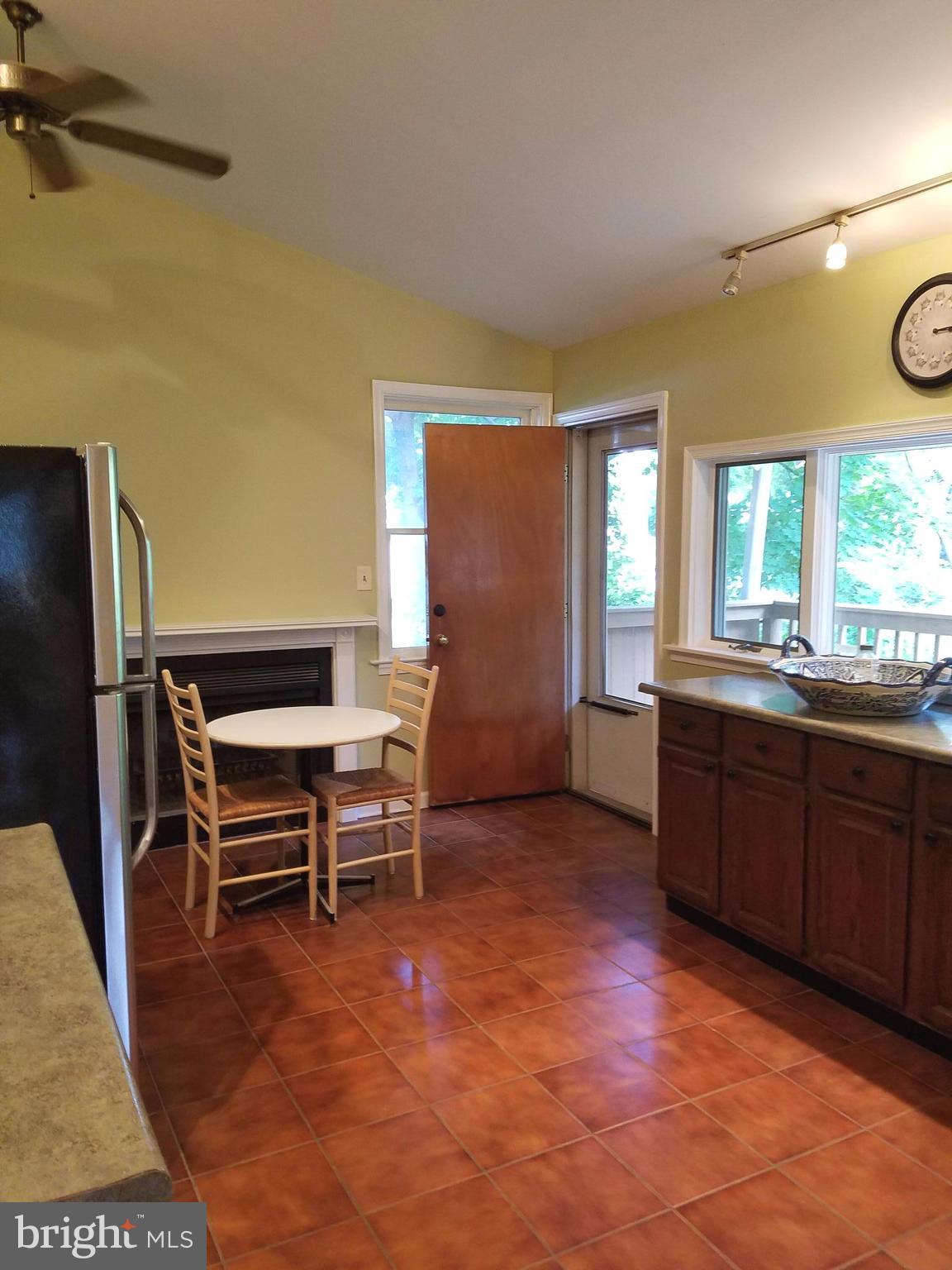 KNOLLWOOD - Residential