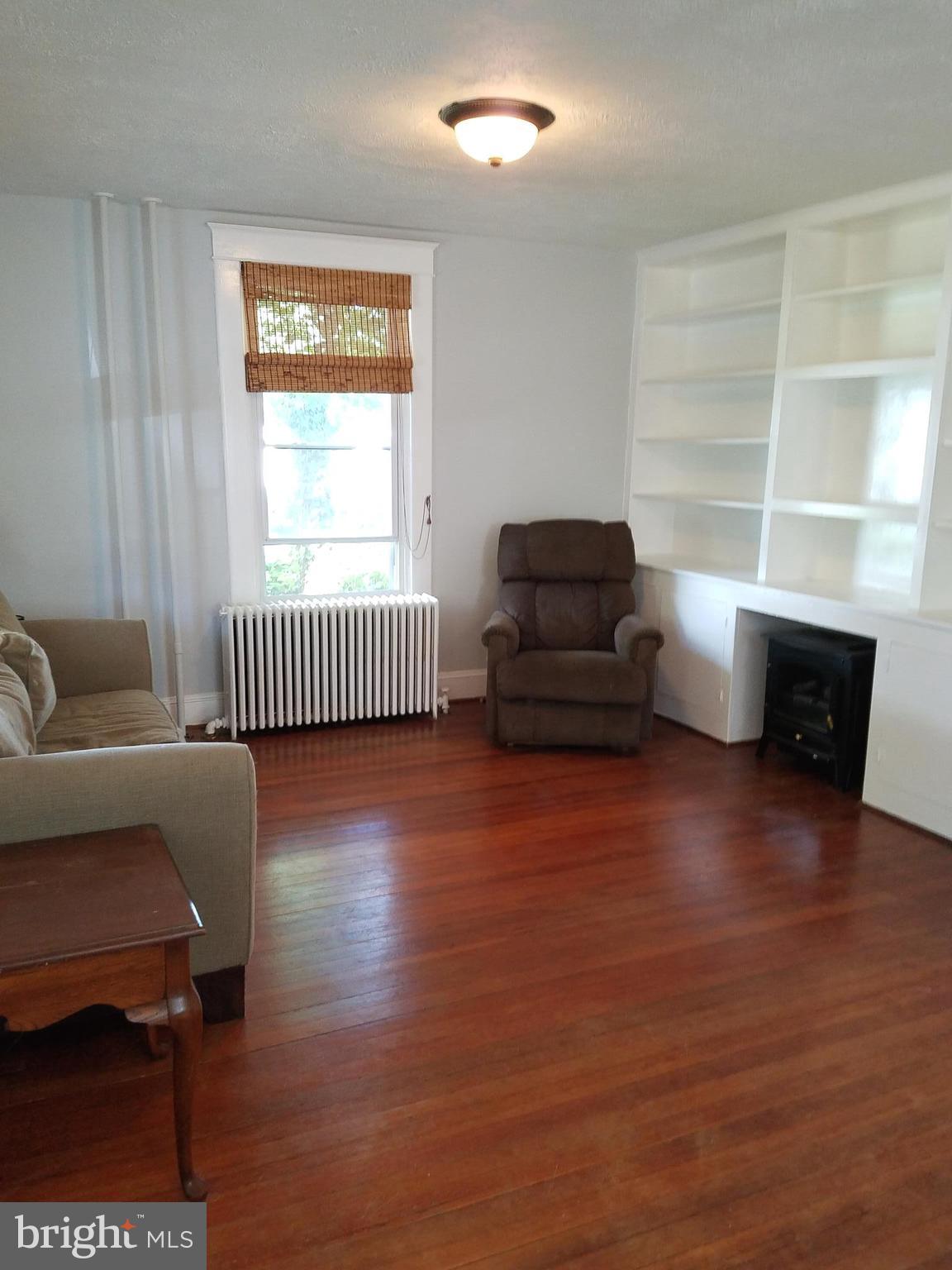 KNOLLWOOD - Residential